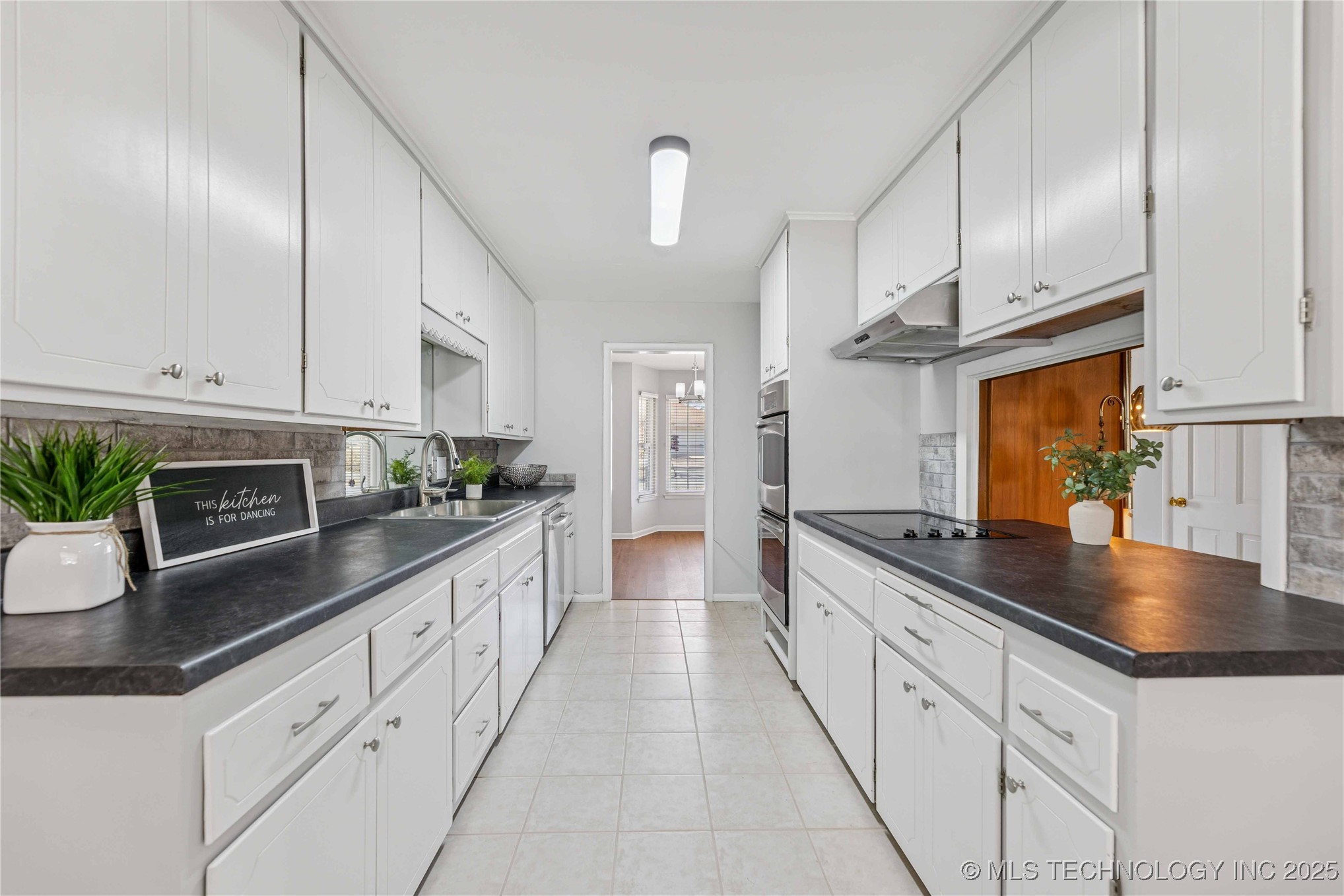 5127 S Joplin Avenue Property Photo 12