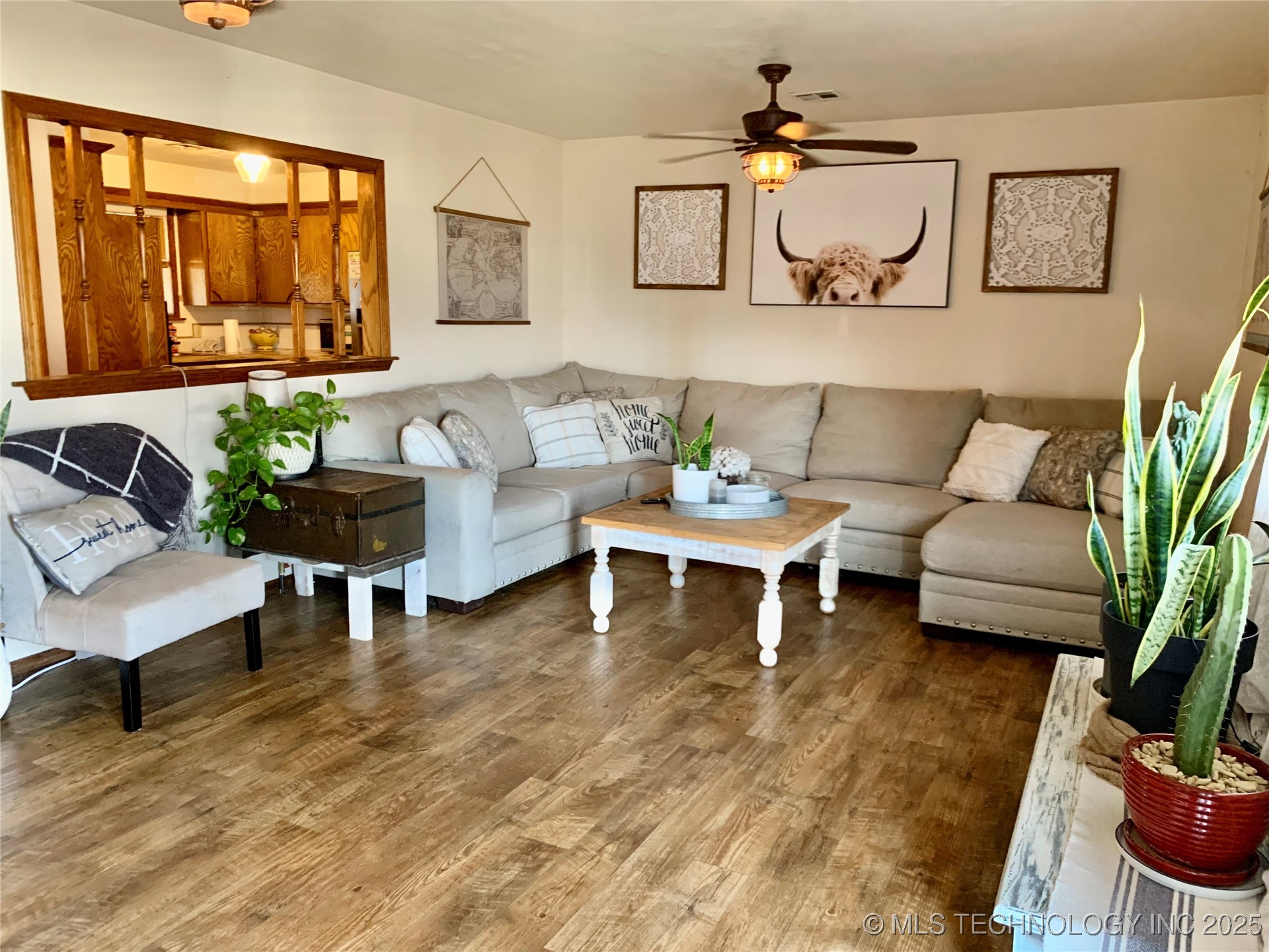 438 S Taylor Street Property Photo 5