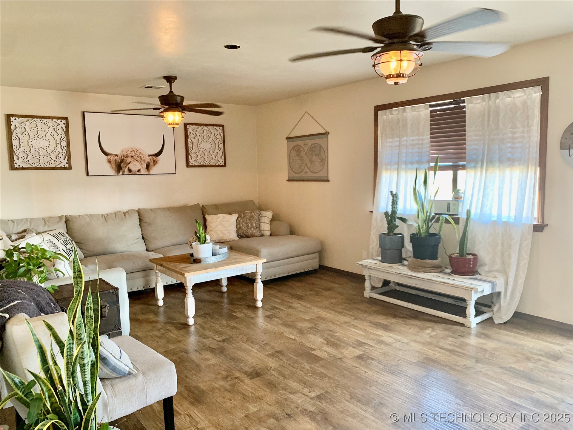 438 S Taylor Street Property Photo 7