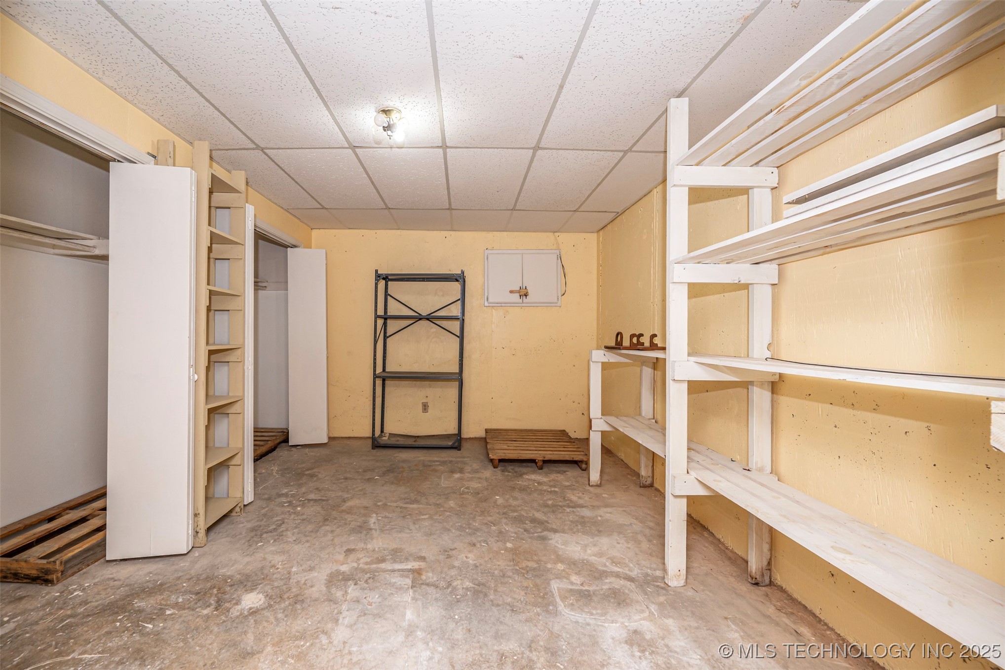 650 Williams Property Photo 33