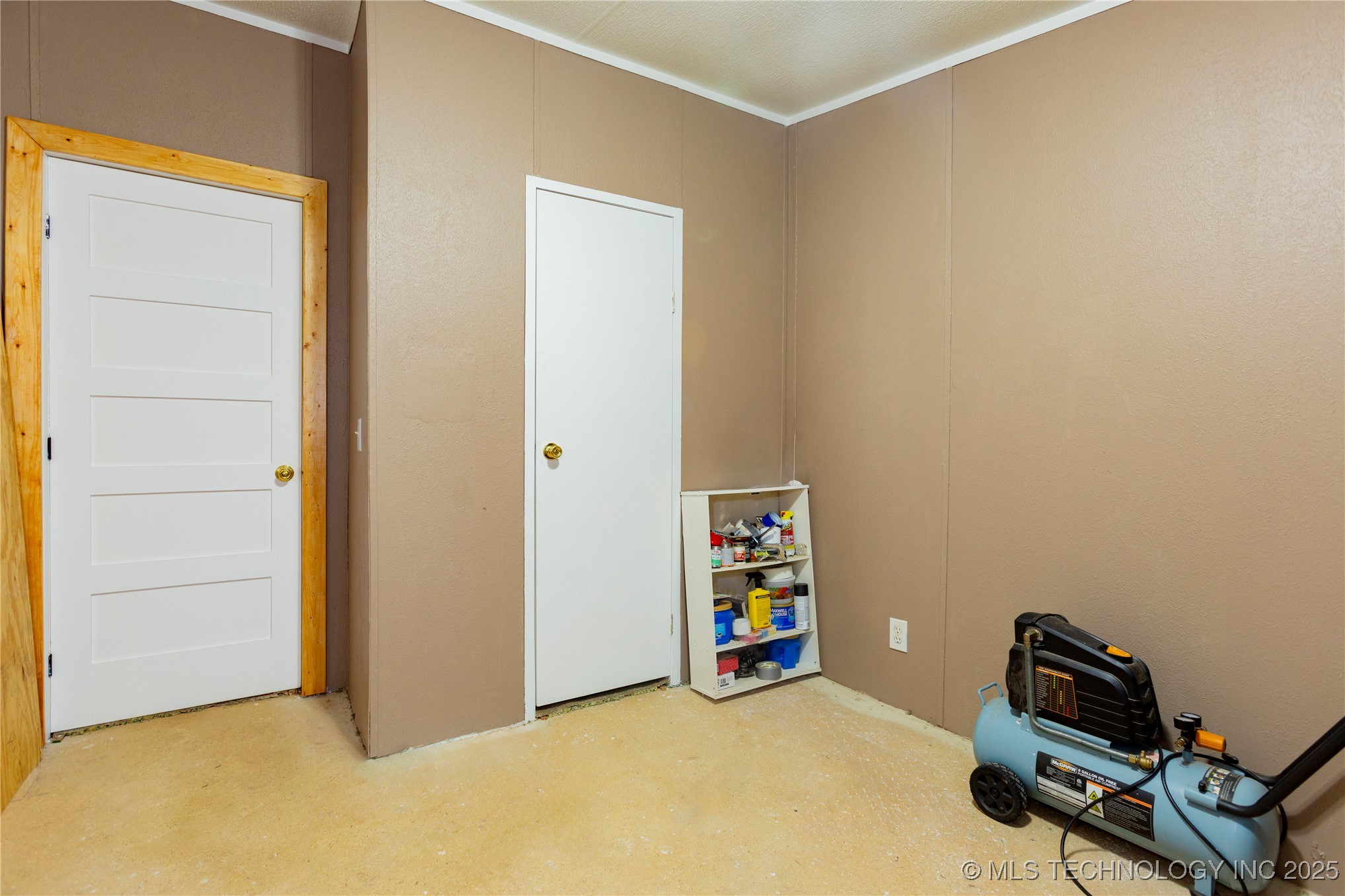 115311 S 4237 Road Property Photo 15