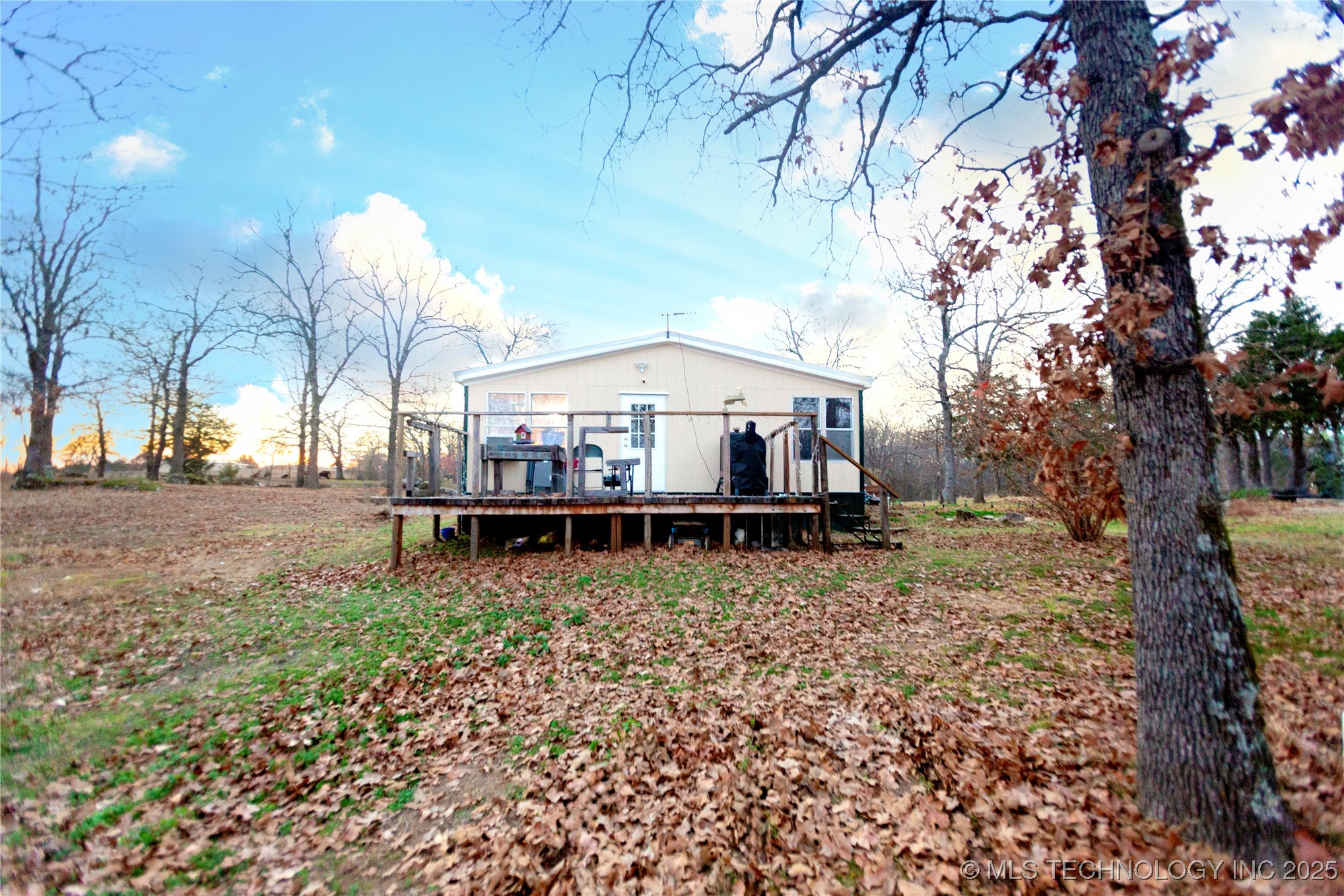 115311 S 4237 Road Property Photo 25