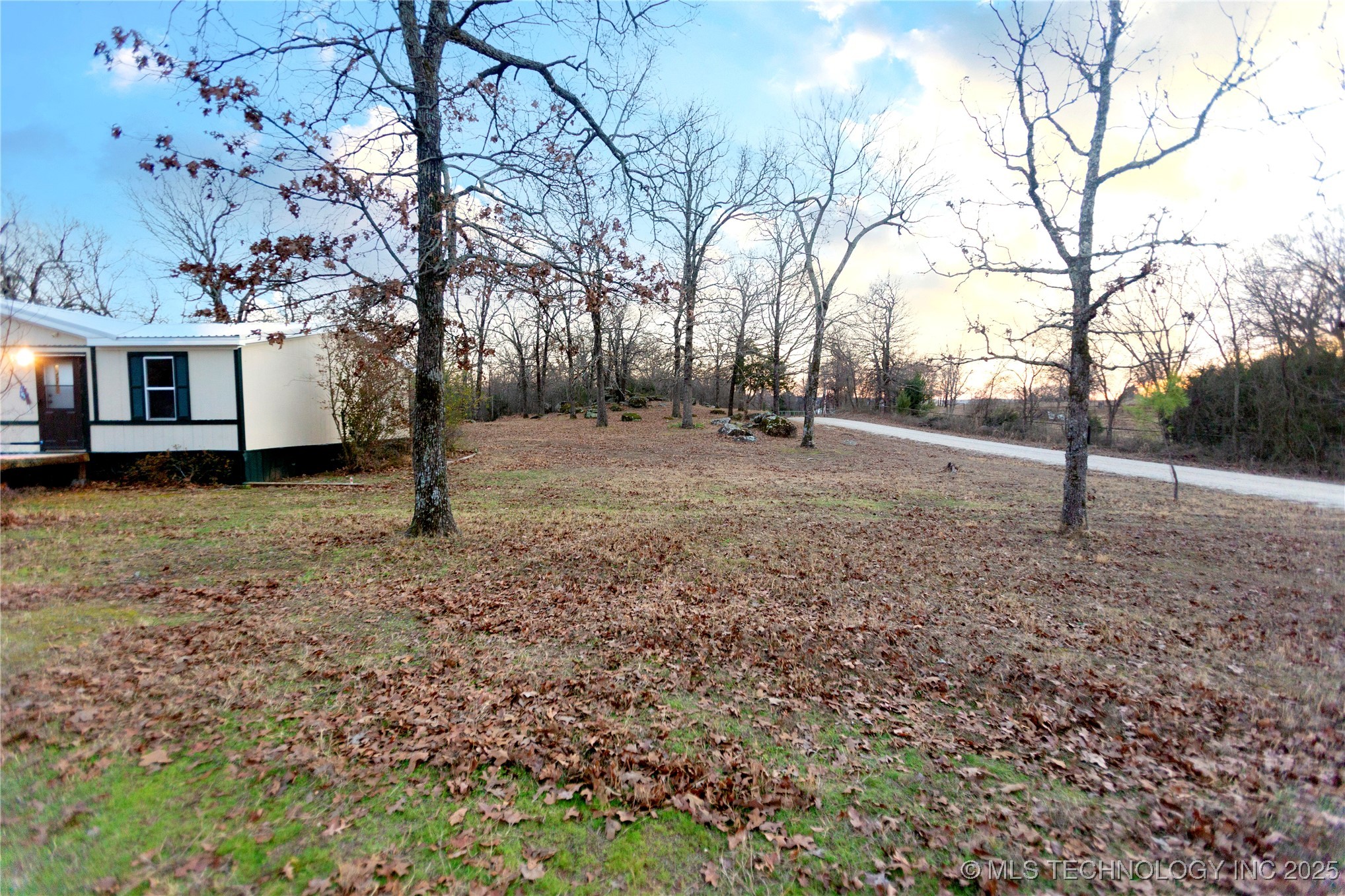 115311 S 4237 Road Property Photo 26