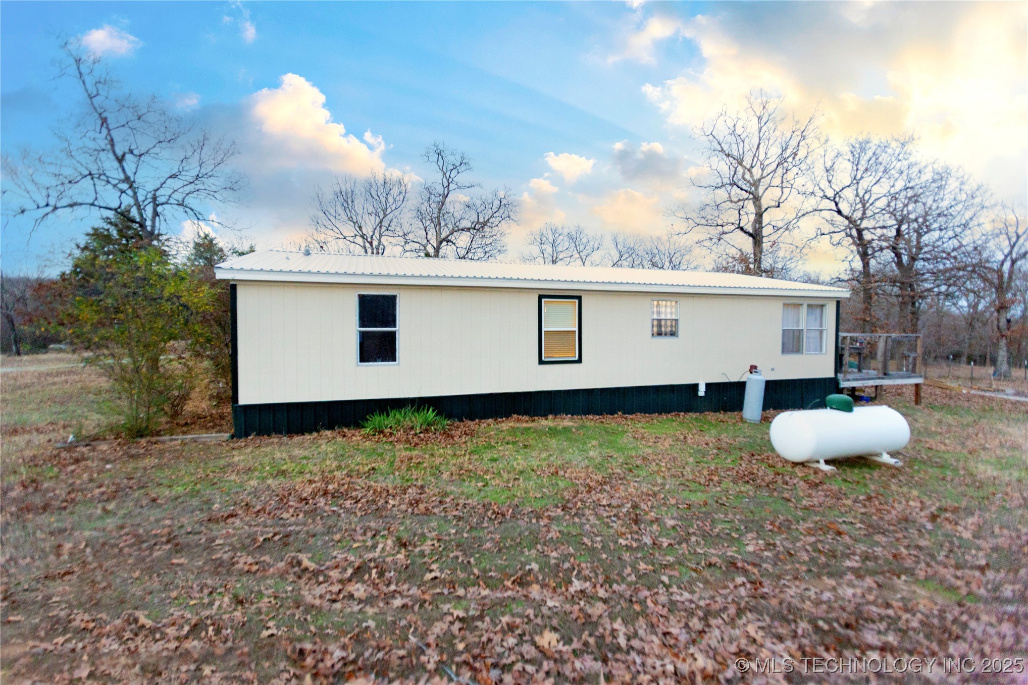 115311 S 4237 Road Property Photo 27