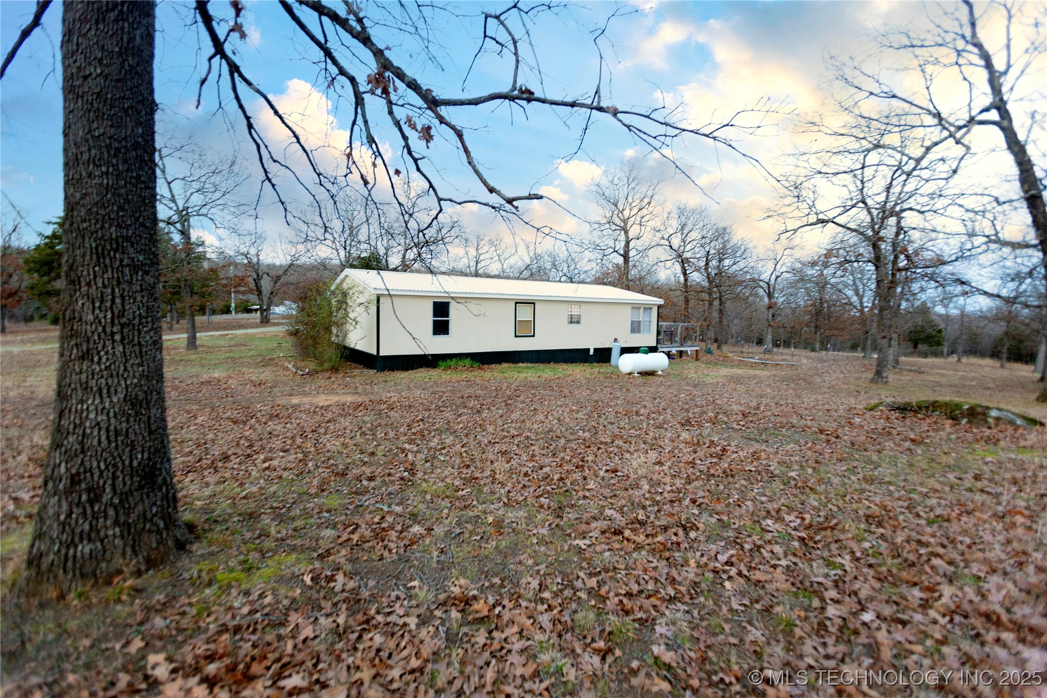 115311 S 4237 Road Property Photo 29