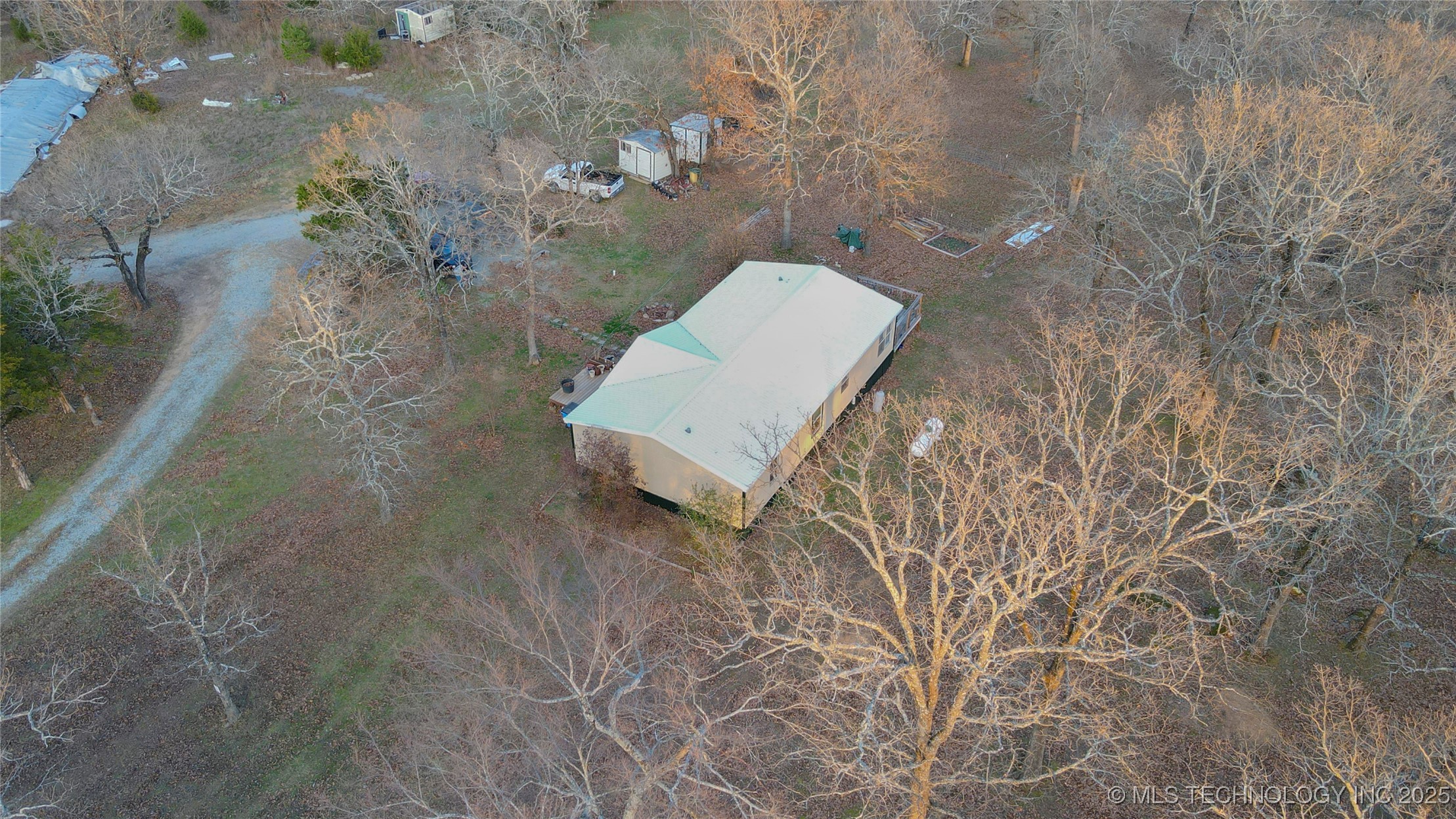 115311 S 4237 Road Property Photo 42