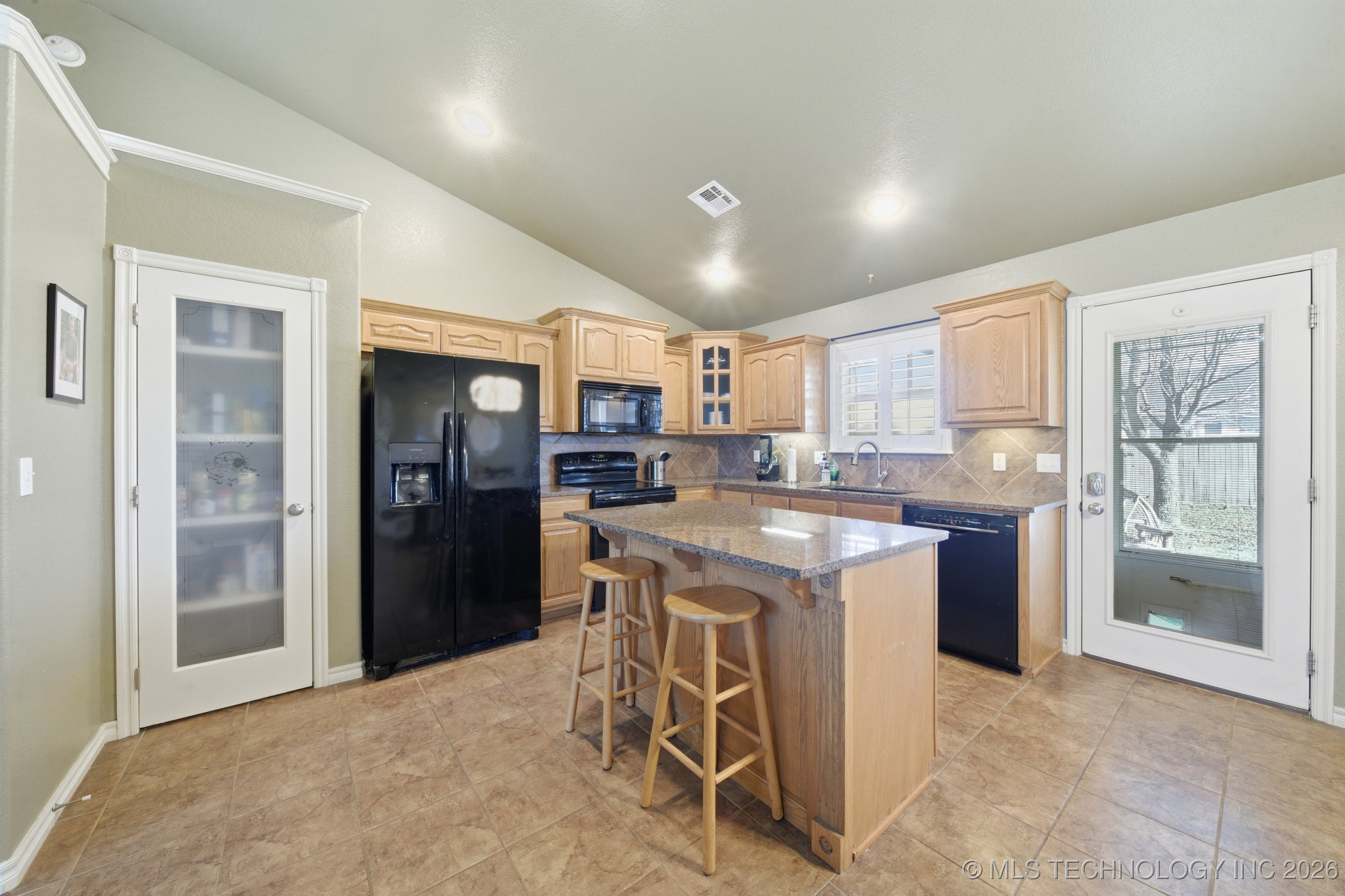 18777 S Birch Hollow Way Property Photo 10