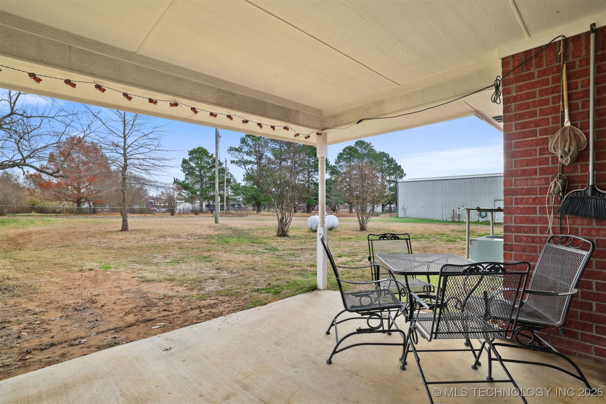 49 E 2nd Property Photo 2