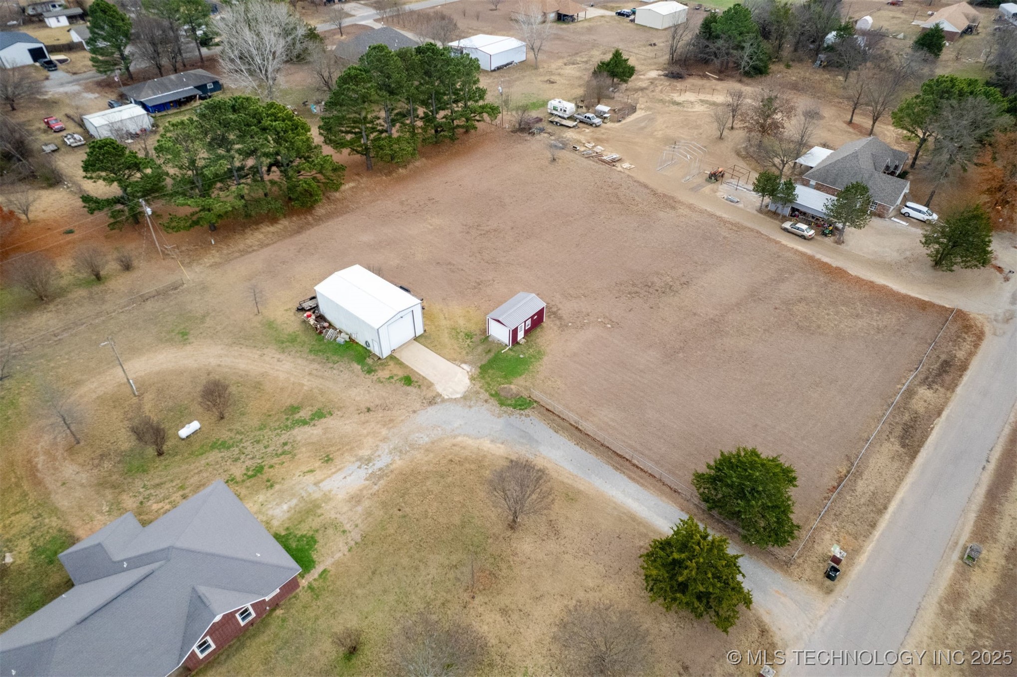 49 E 2nd Property Photo 7