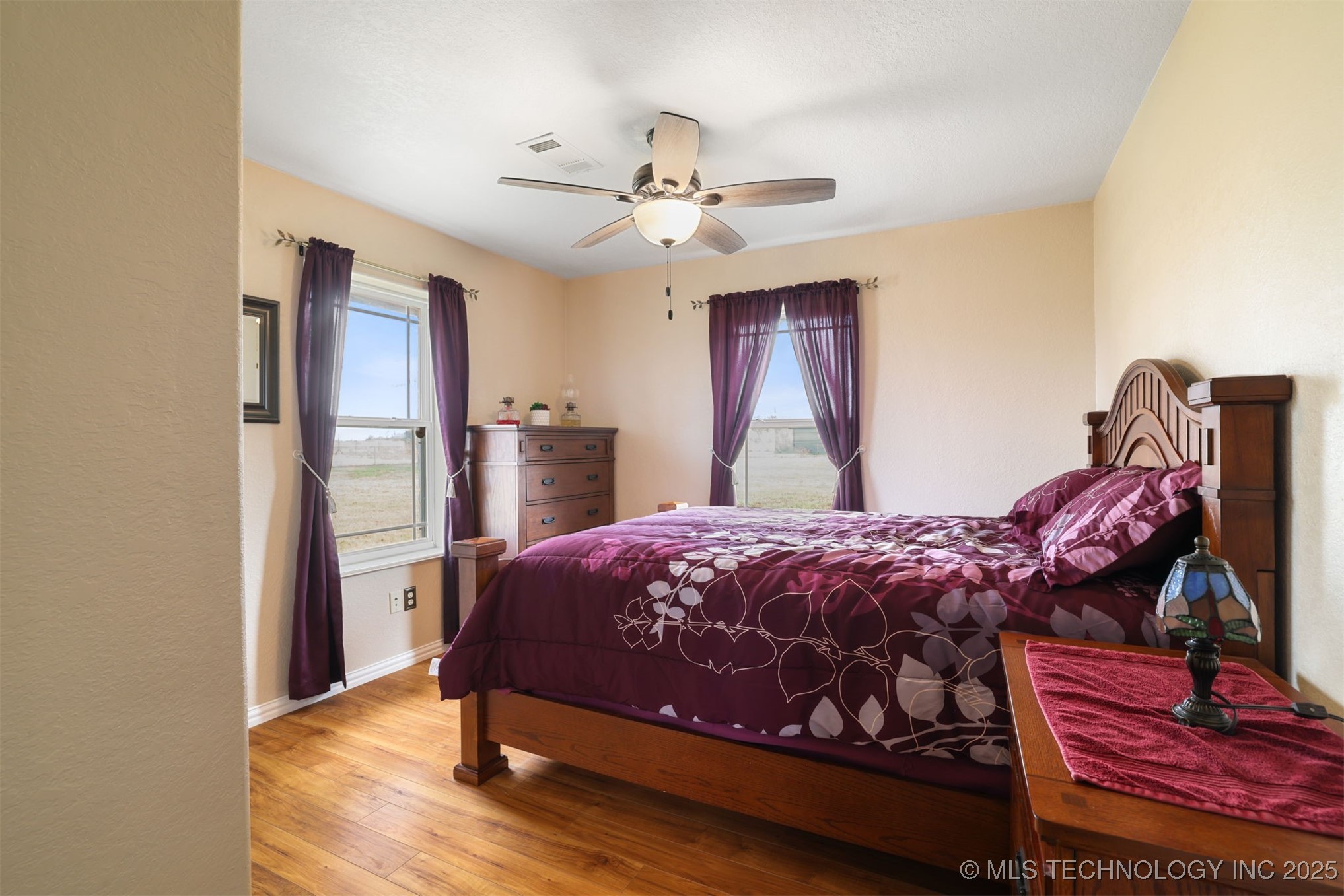 49 E 2nd Property Photo 24