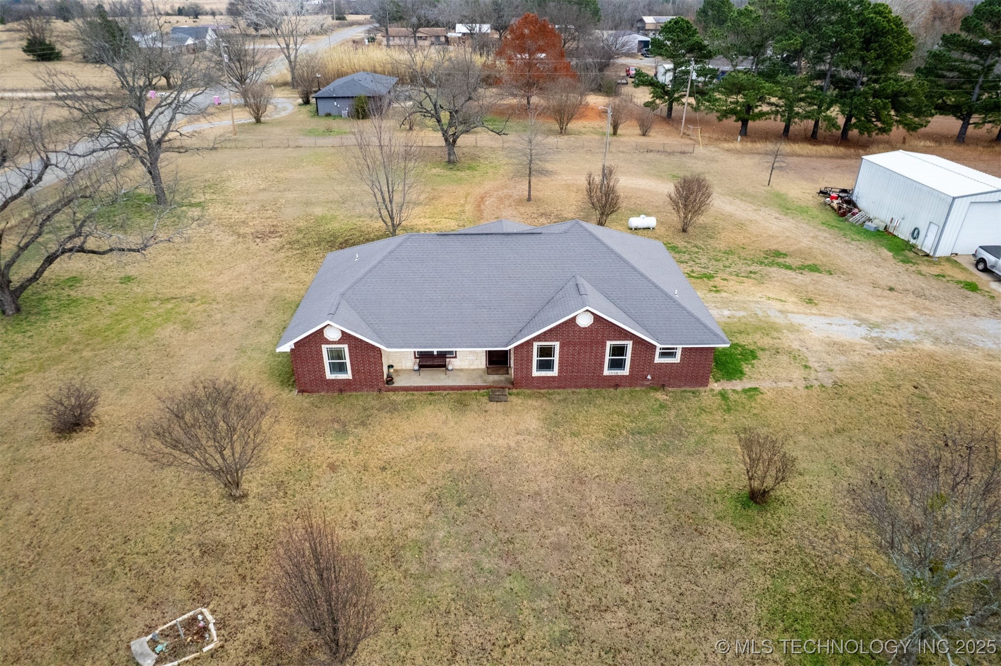 49 E 2nd Property Photo 26