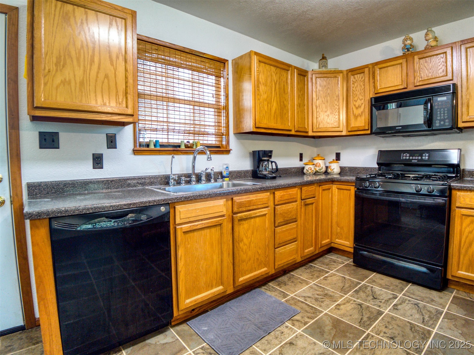 447 Pink Gladiola Property Photo 18