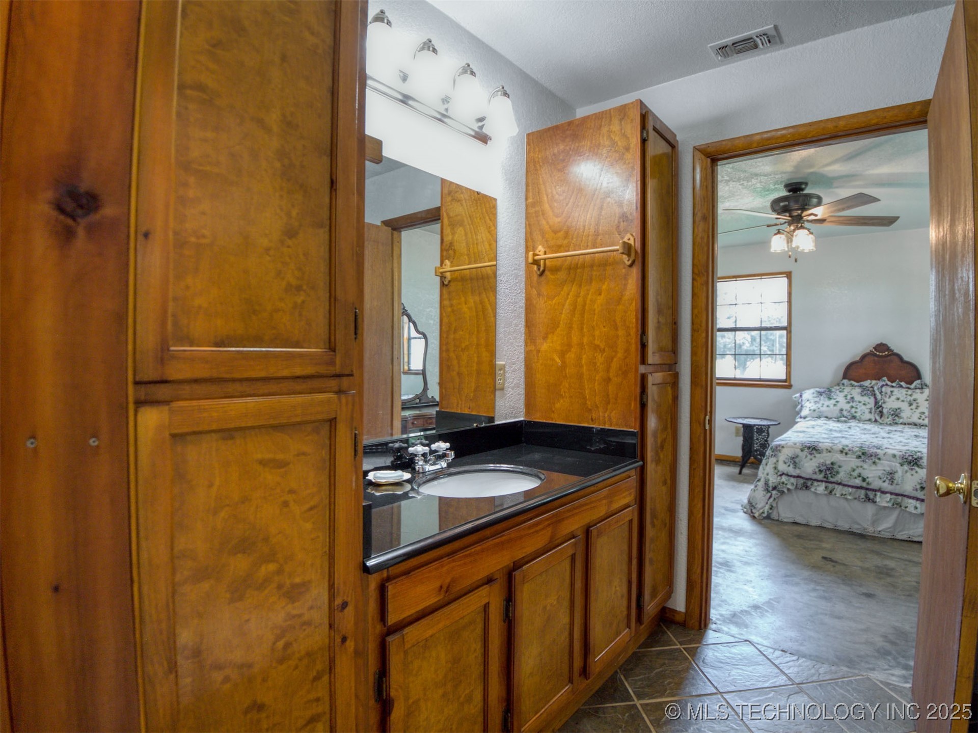 447 Pink Gladiola Property Photo 23