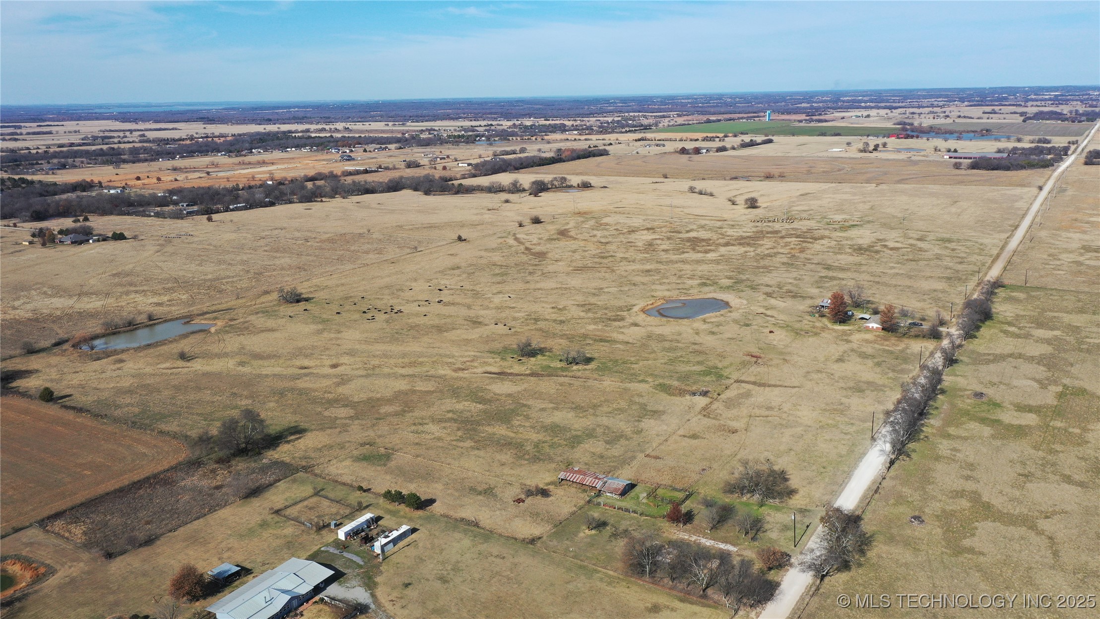 311 Jack Rabbit Road Property Photo 4