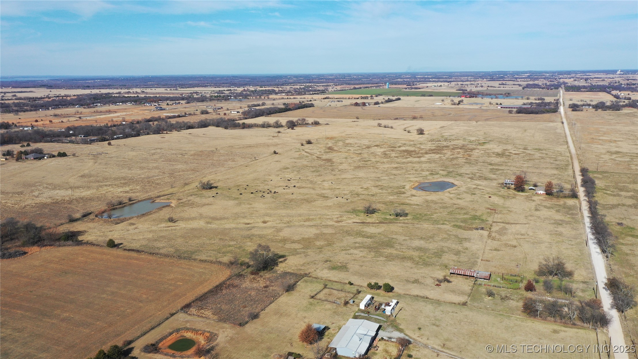 311 Jack Rabbit Road Property Photo 5