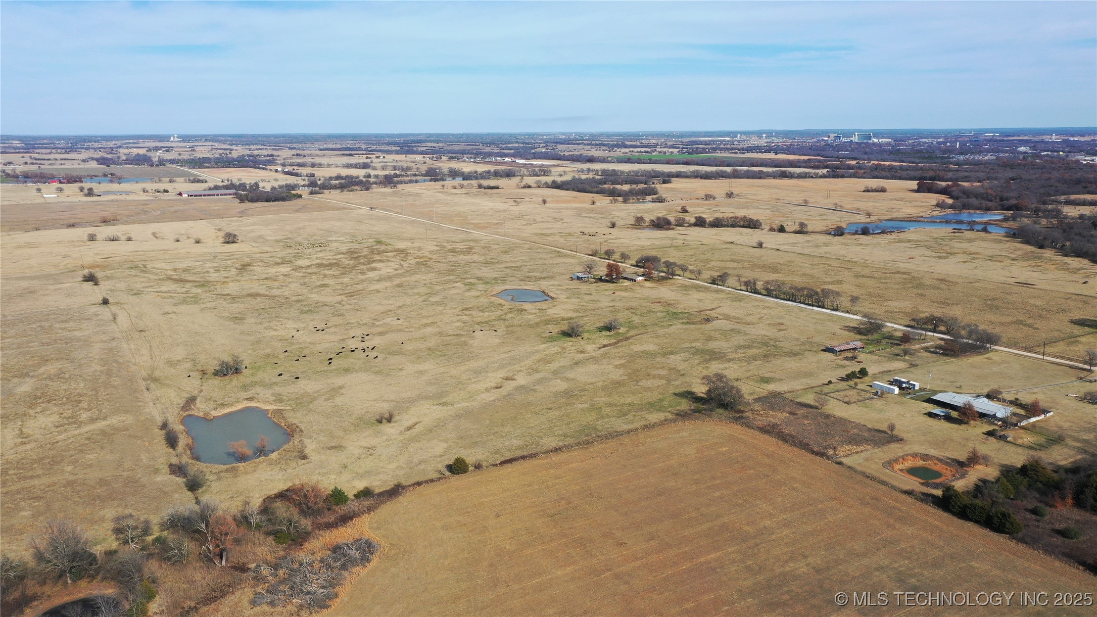 311 Jack Rabbit Road Property Photo 6