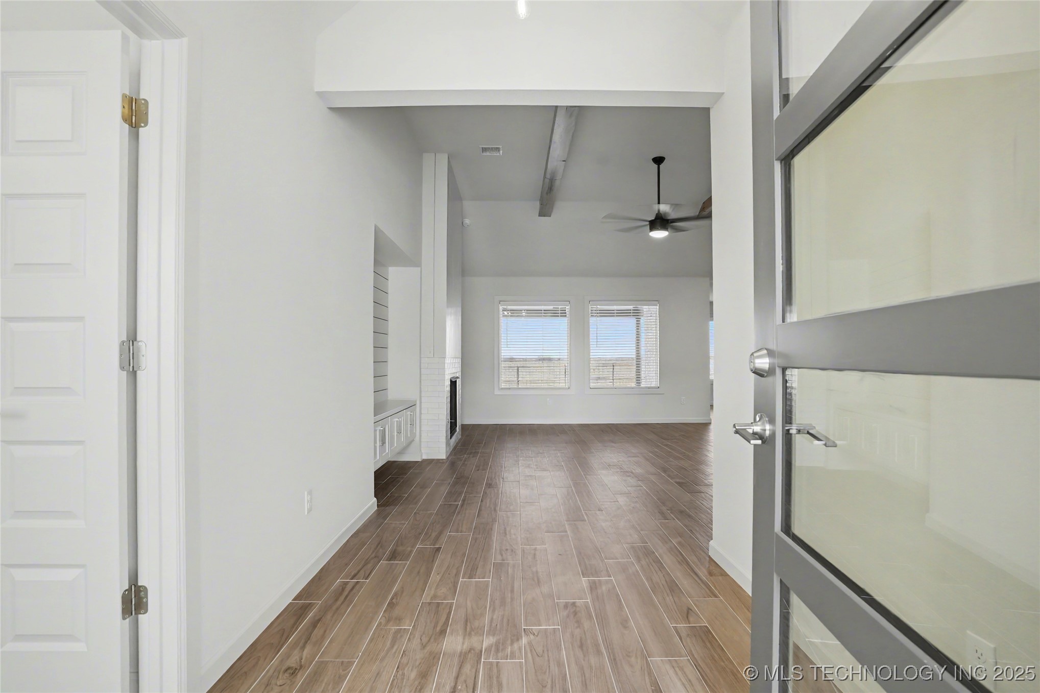 2816 E Rockford Place Property Photo 2