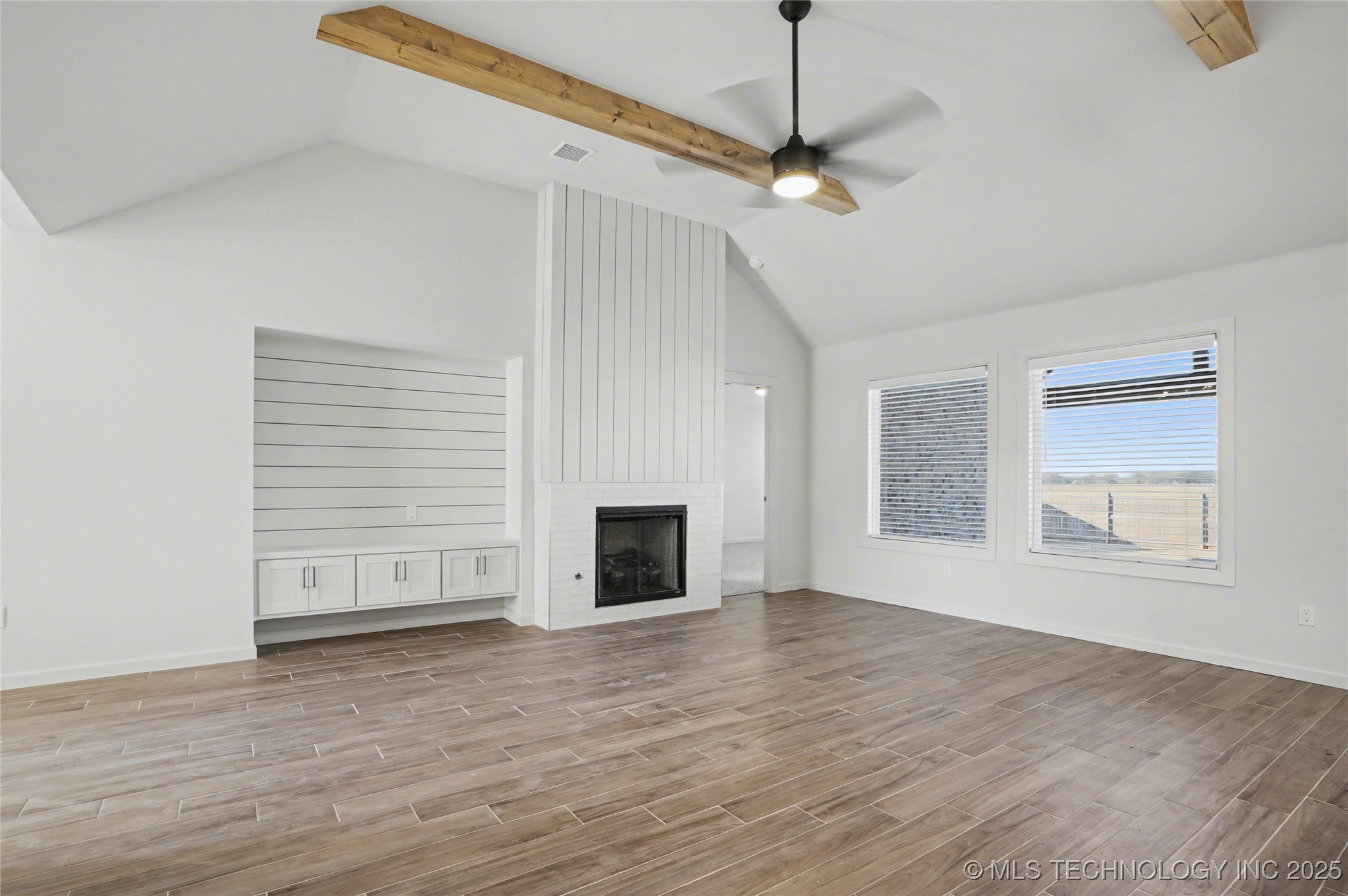 2816 E Rockford Place Property Photo 4