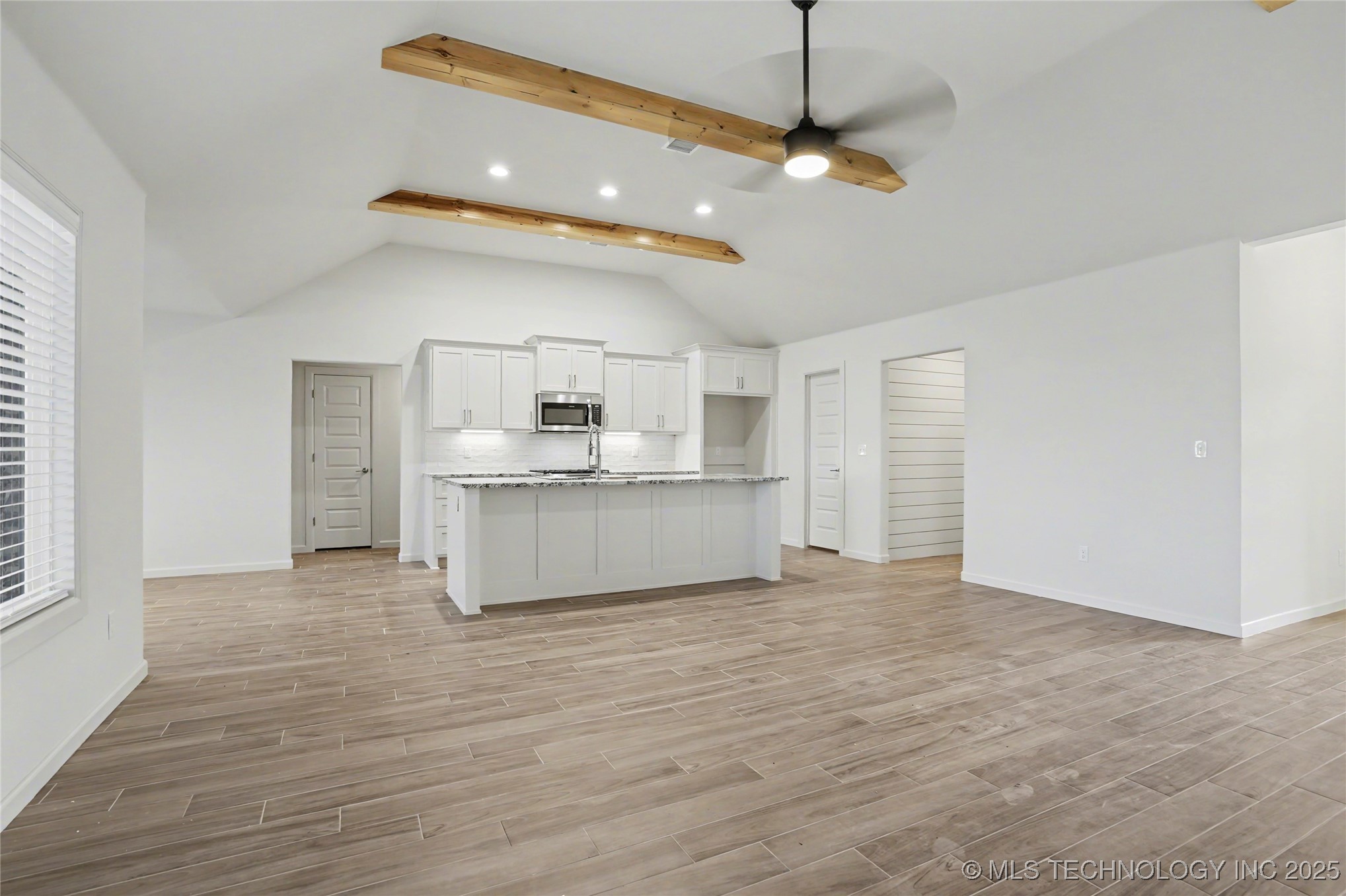 2816 E Rockford Place Property Photo 6