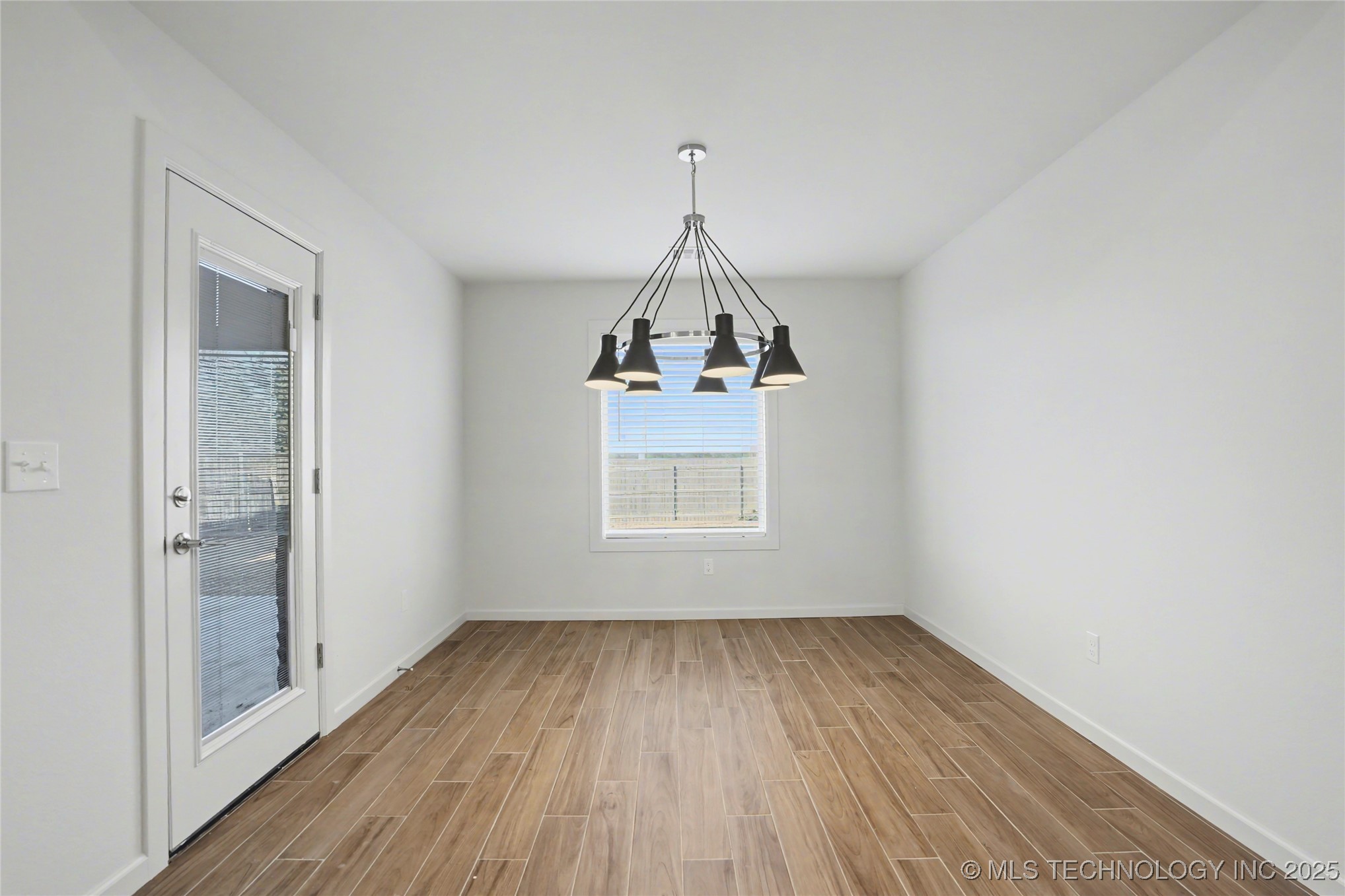 2816 E Rockford Place Property Photo 11