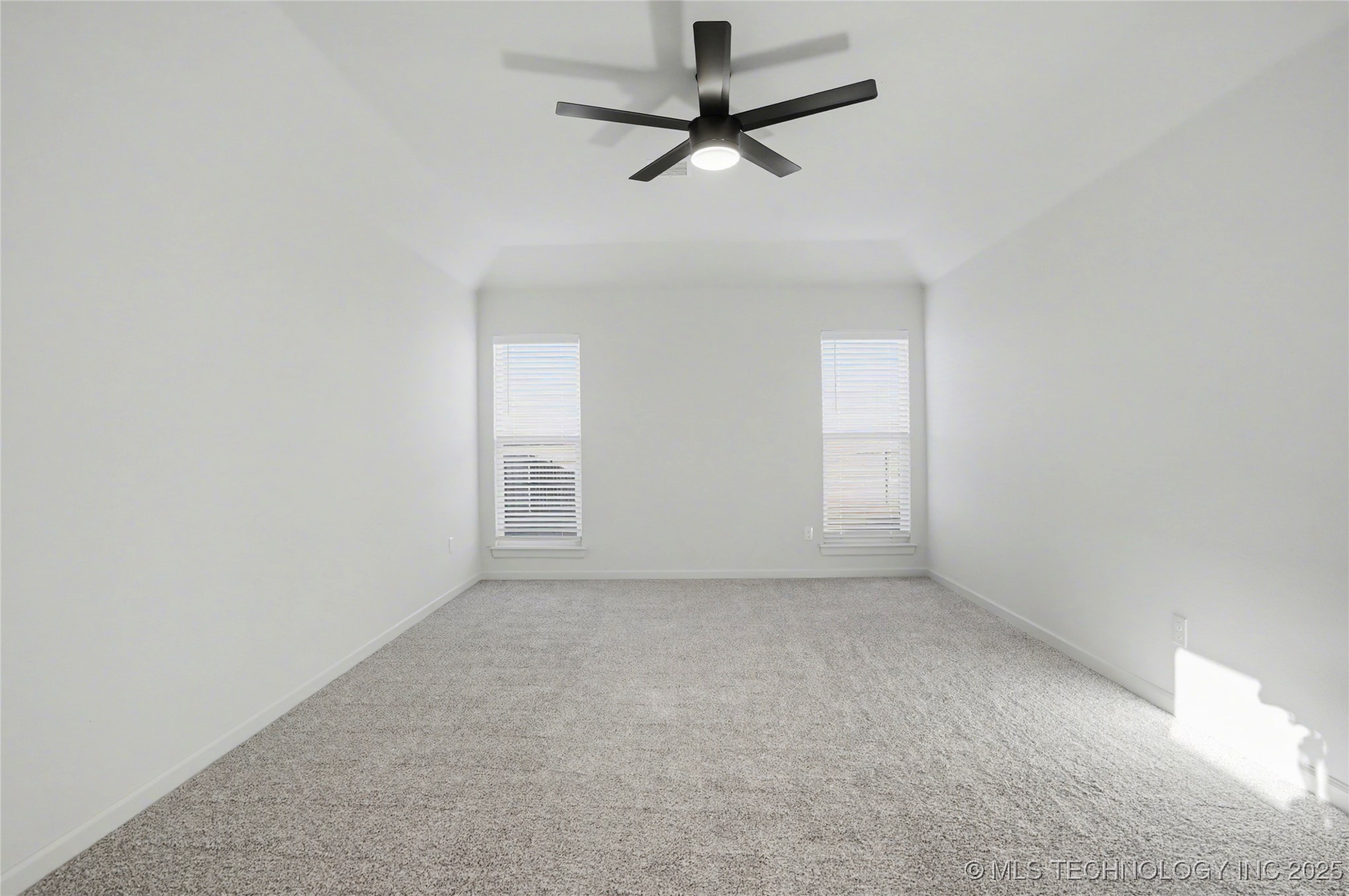 2816 E Rockford Place Property Photo 16