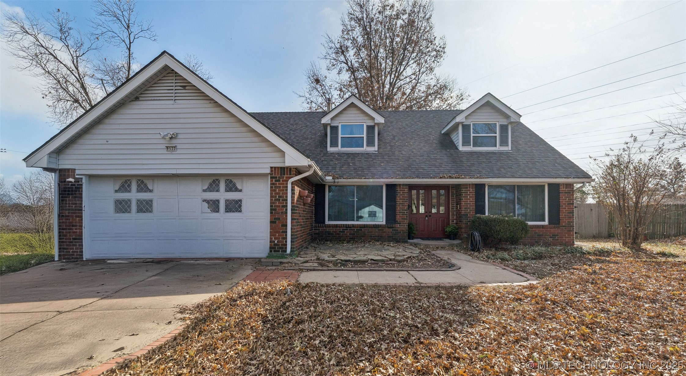 9522 E 36th Street Property Photo 2