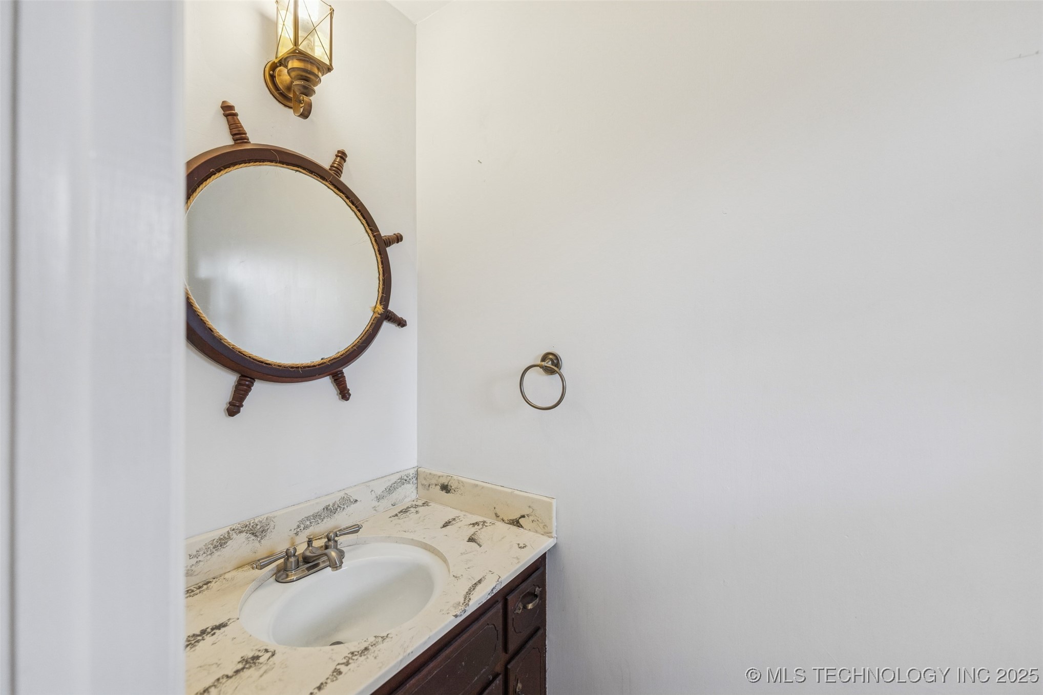 9522 E 36th Street Property Photo 19