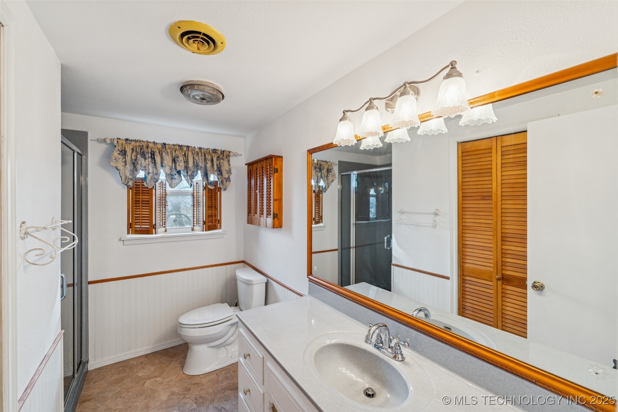 9522 E 36th Street Property Photo 23