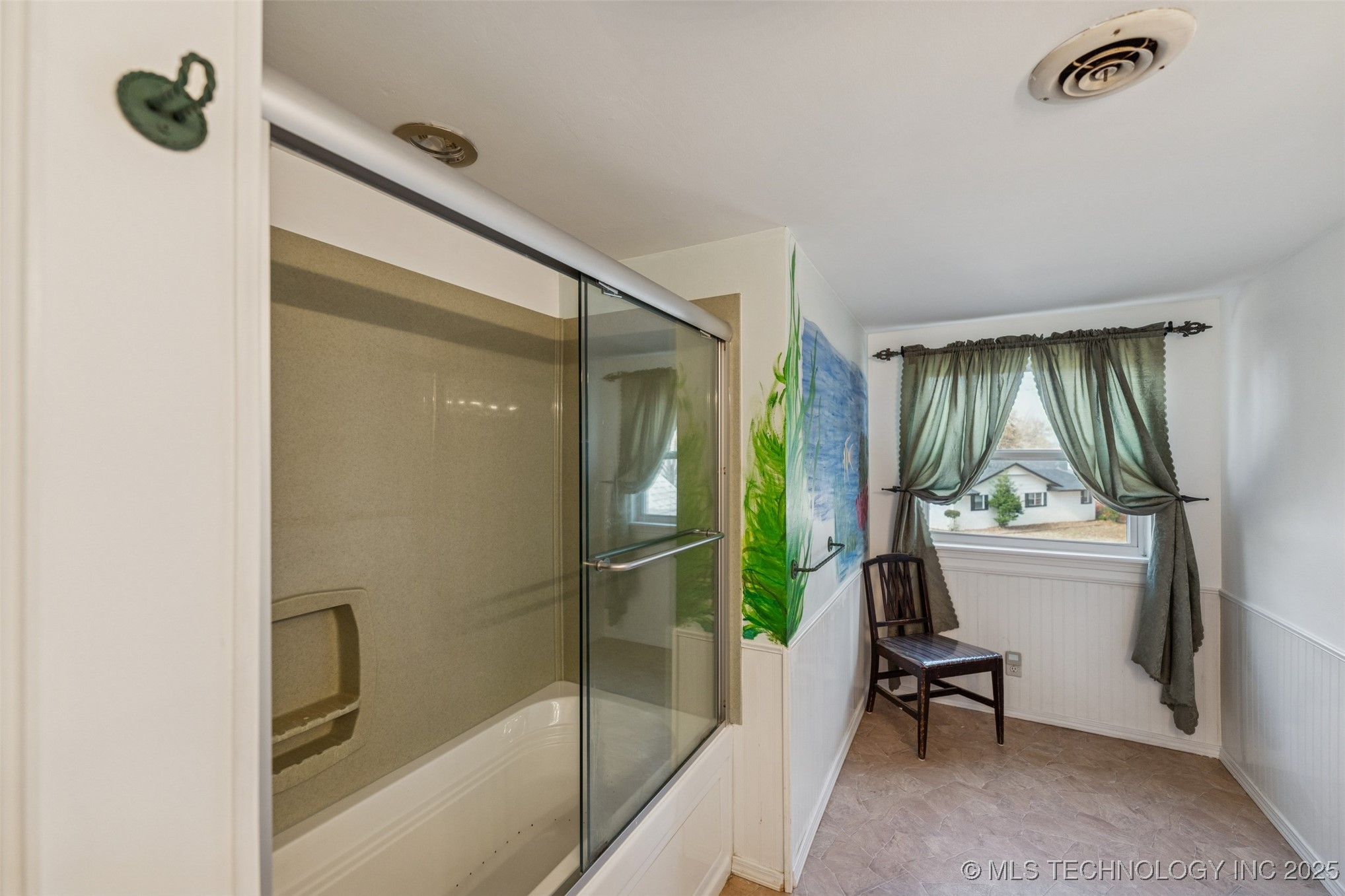 9522 E 36th Street Property Photo 26