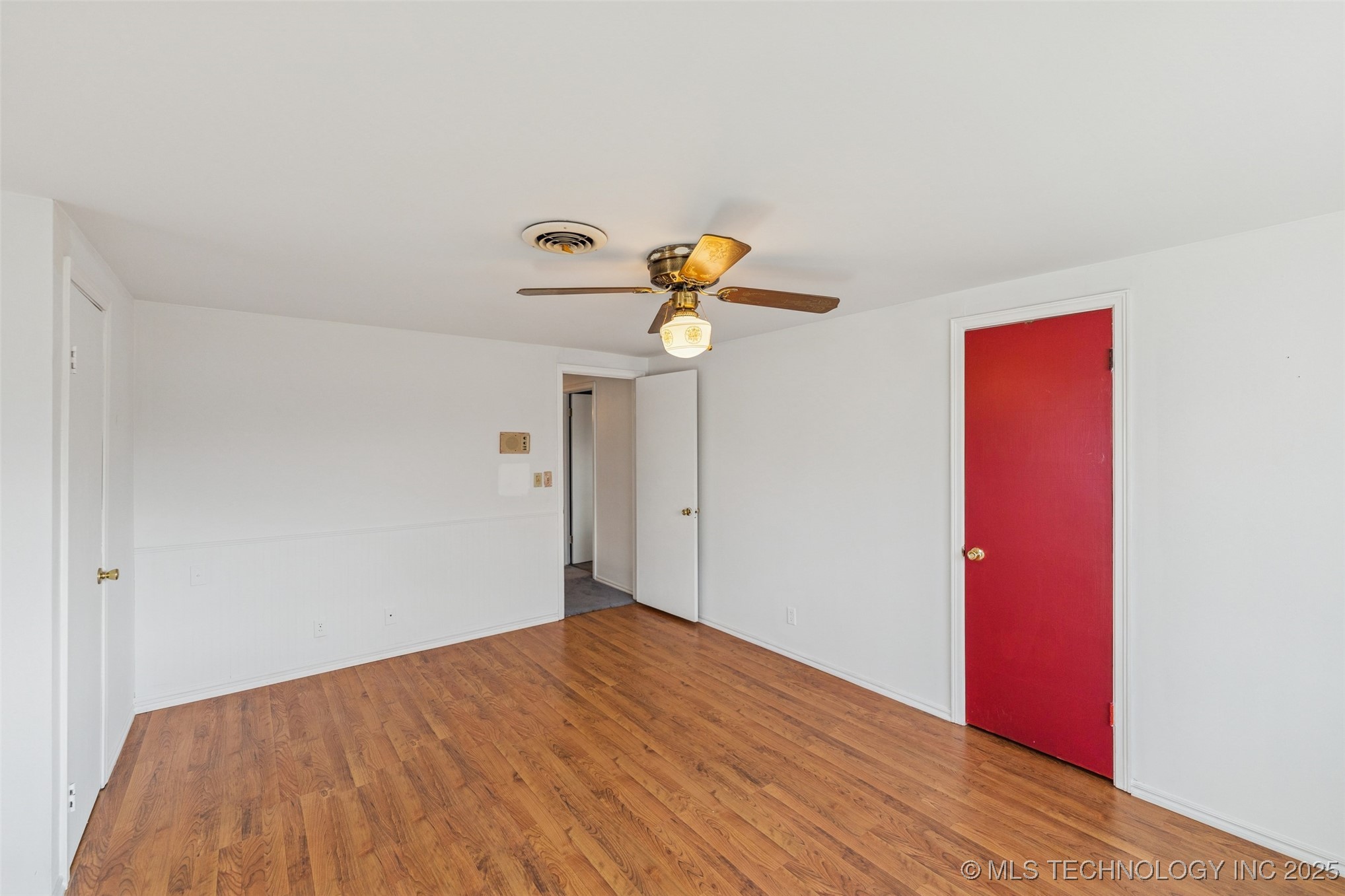 9522 E 36th Street Property Photo 30