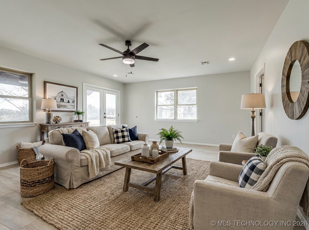 10754 E 530 Road Property Photo 14