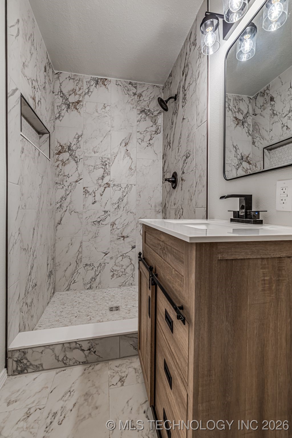 10754 E 530 Road Property Photo 23