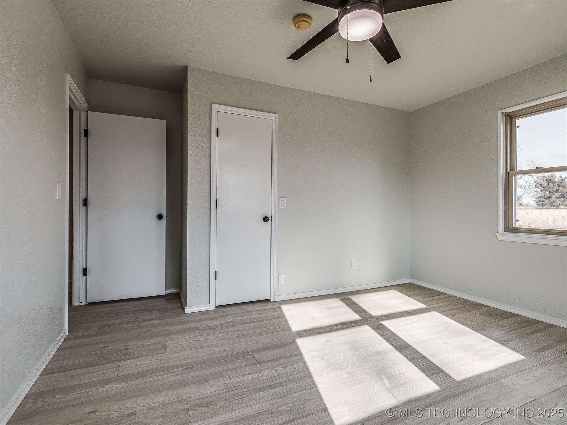 10754 E 530 Road Property Photo 25