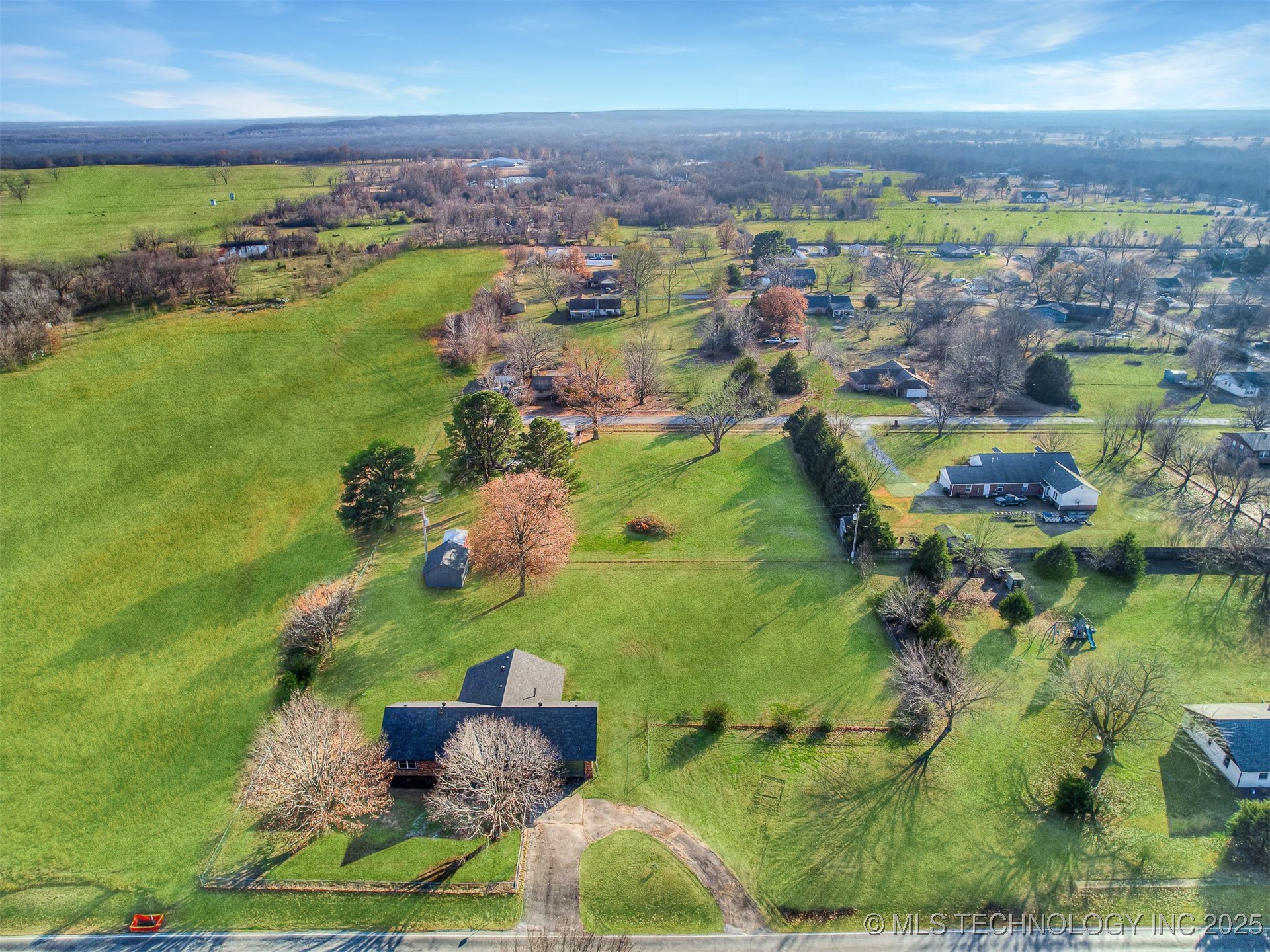 10754 E 530 Road Property Photo 38