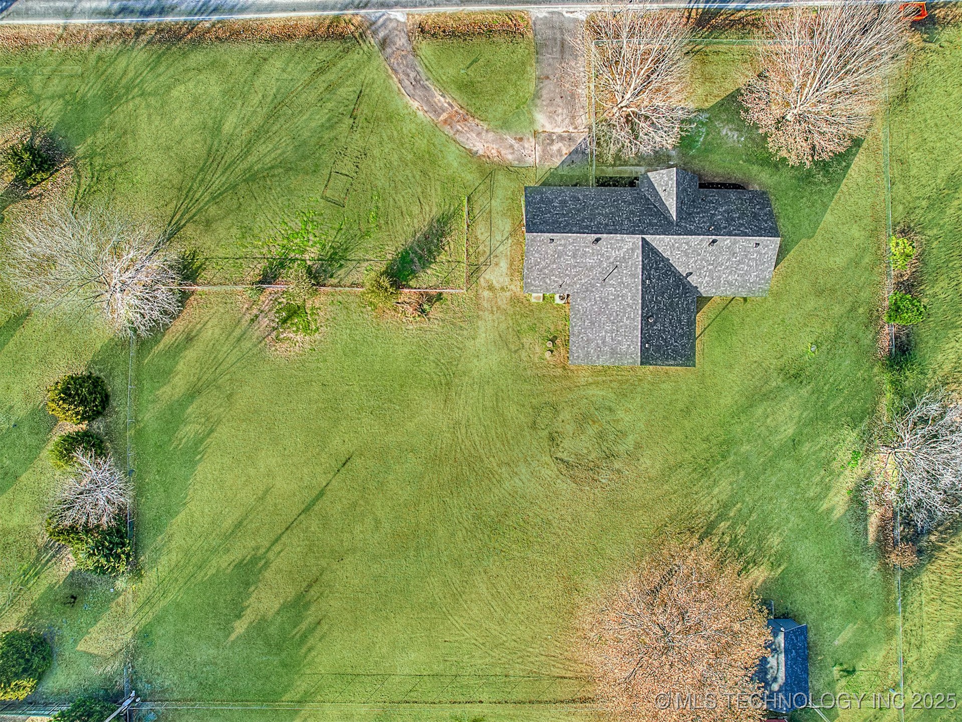 10754 E 530 Road Property Photo 40