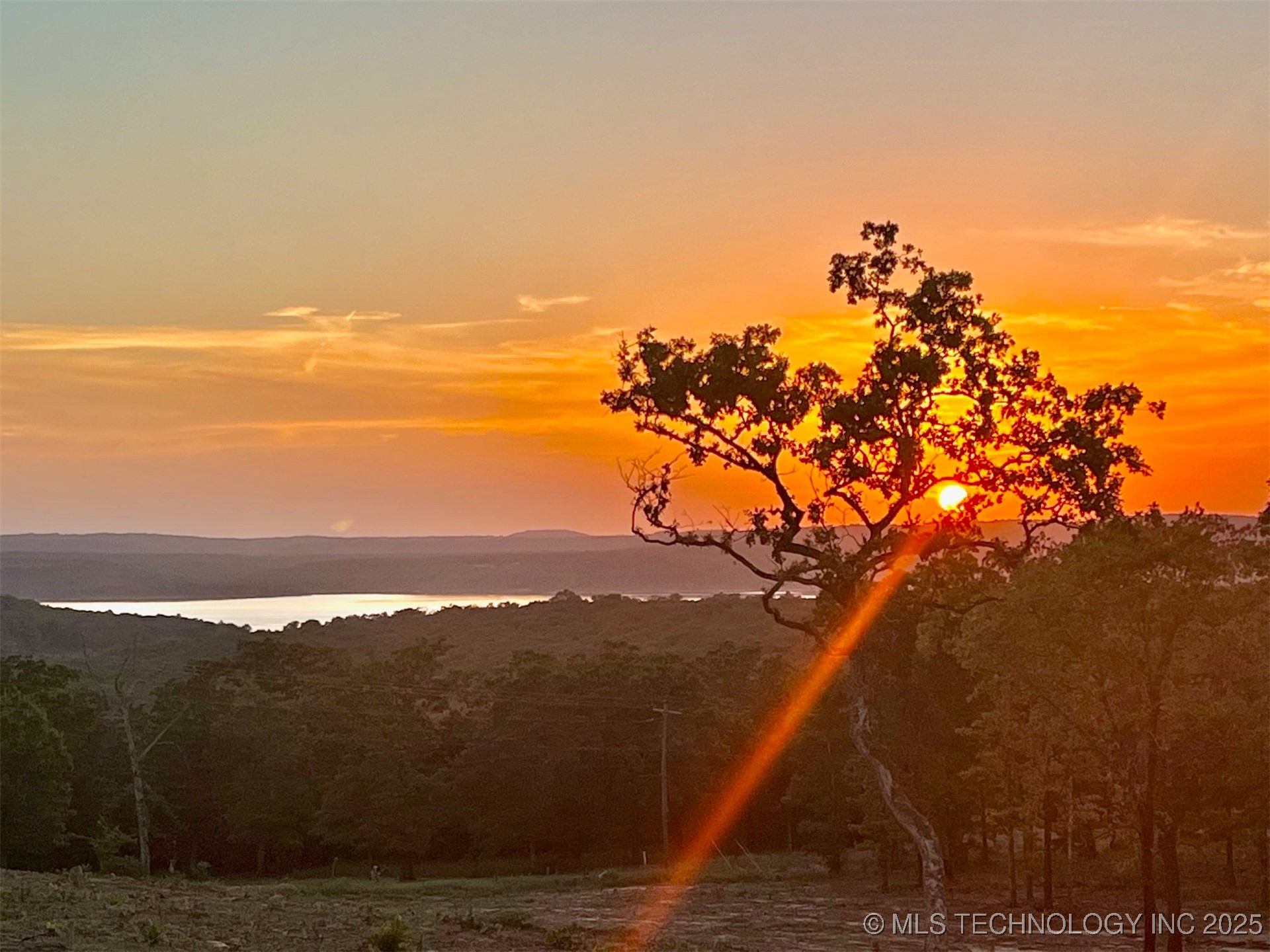 1234 Chicken Creek Road Property Photo 2