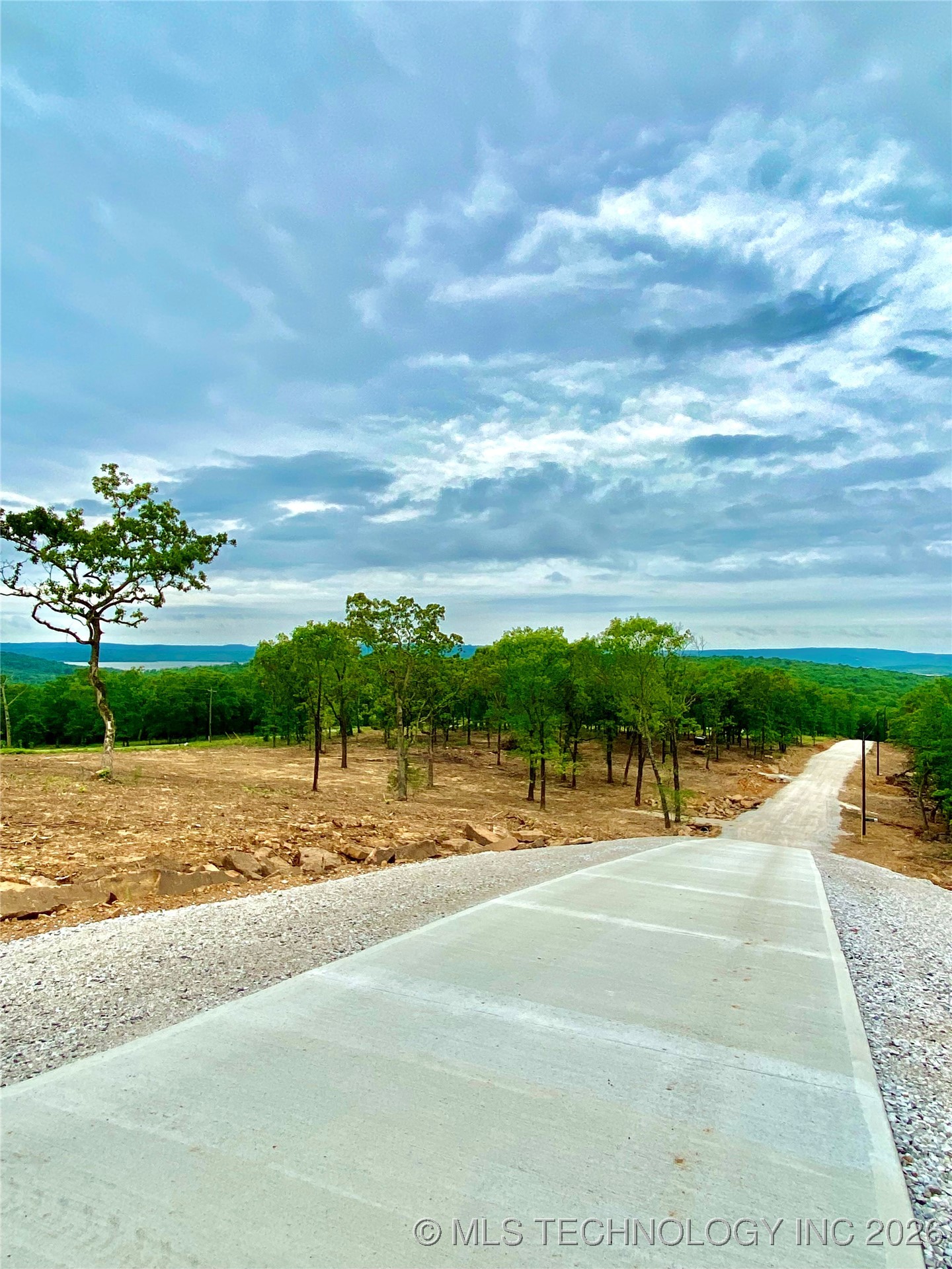 1234 Chicken Creek Road Property Photo 5