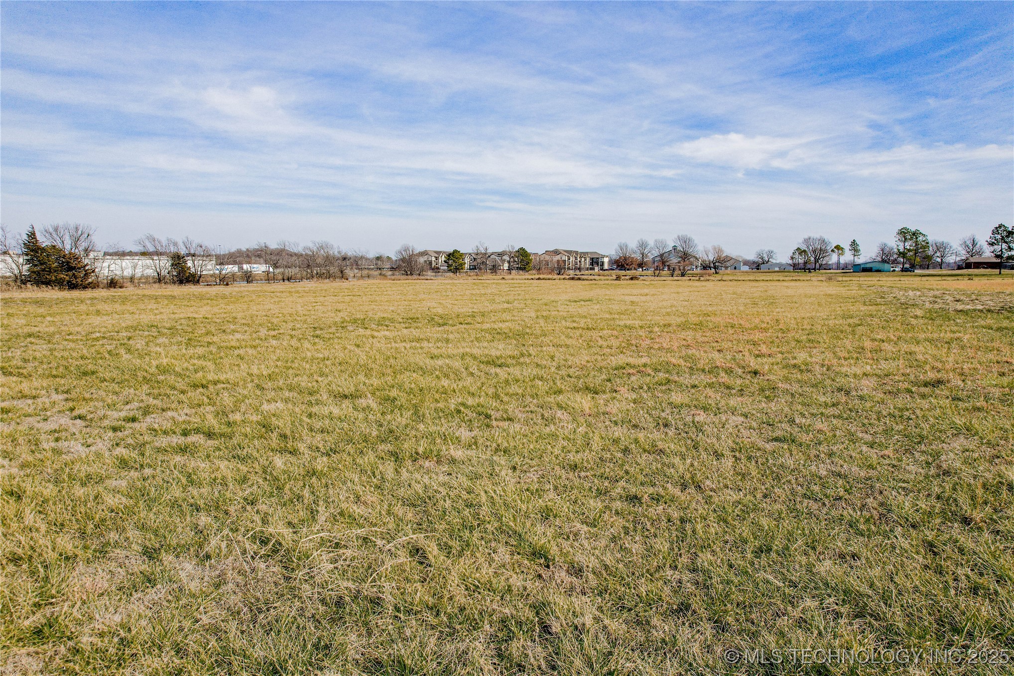 1409 S Wickham Road Property Photo 7