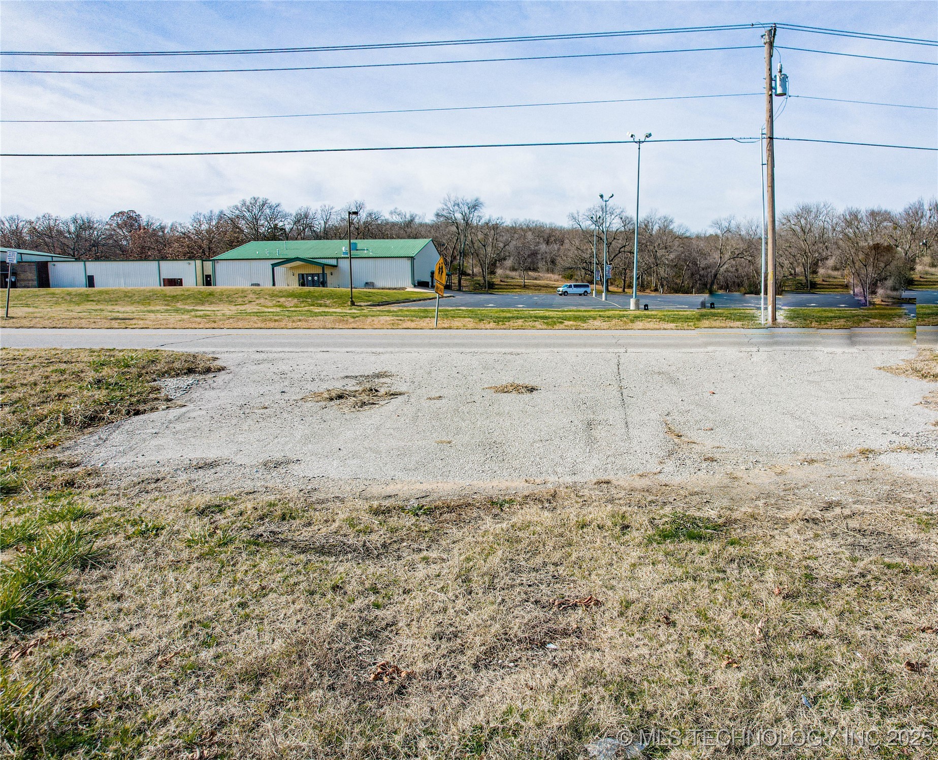 1409 S Wickham Road Property Photo 8