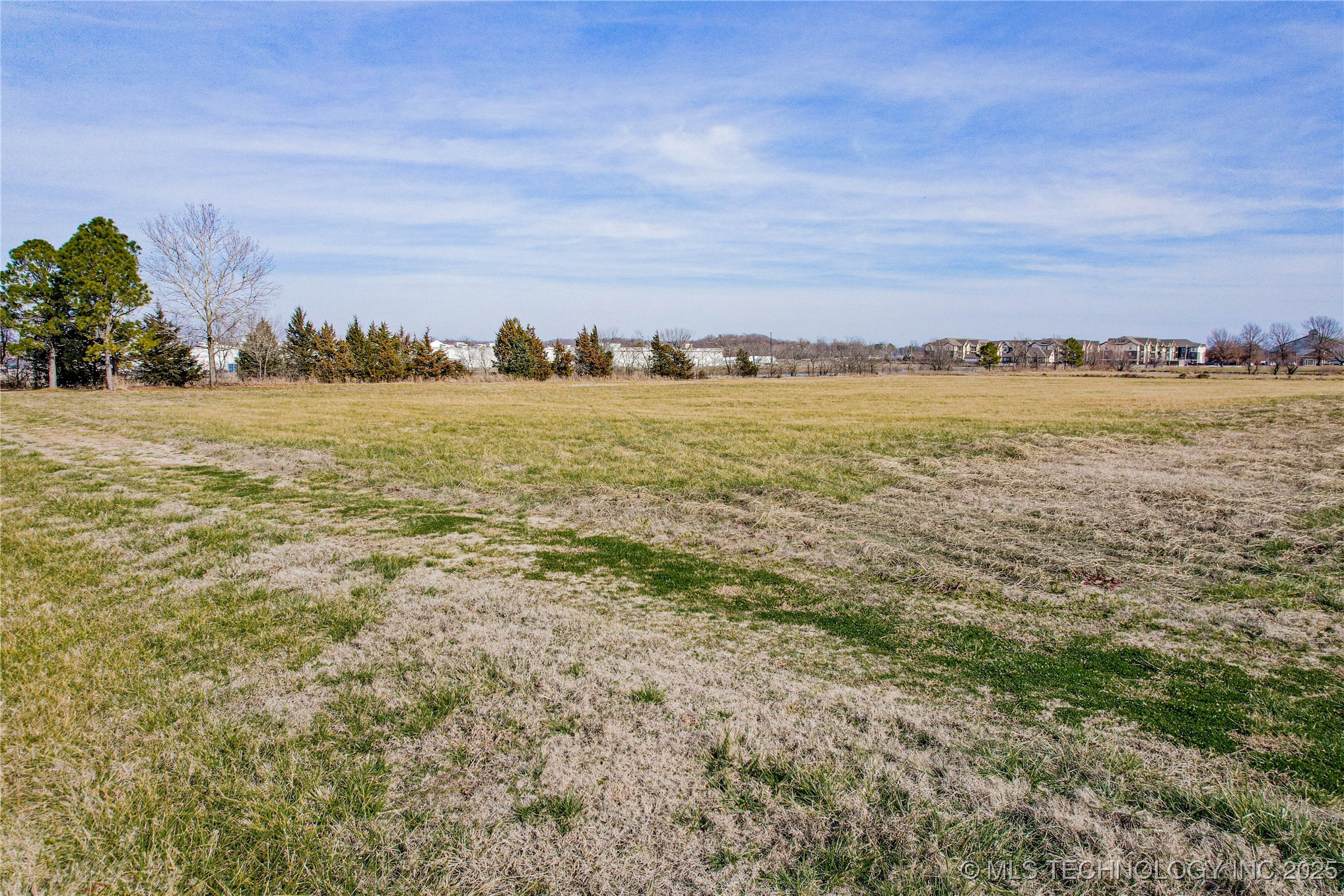 1409 S Wickham Road Property Photo 9