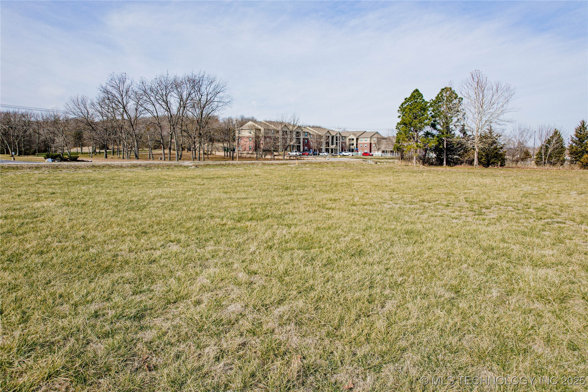 1409 S Wickham Road Property Photo 10