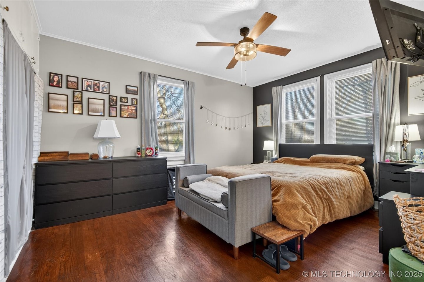 616 E 13th Street Property Photo 11