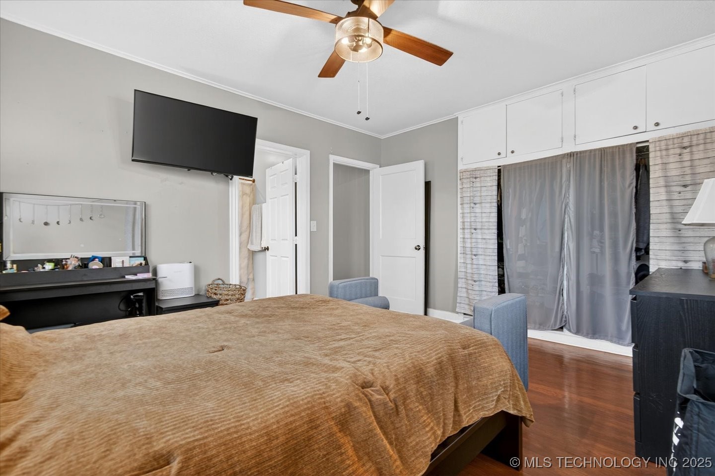 616 E 13th Street Property Photo 13