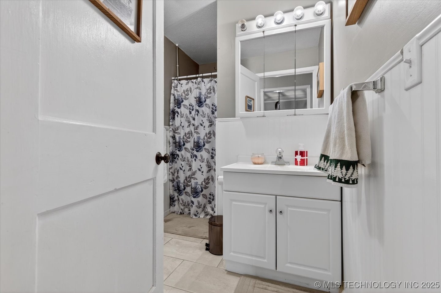 616 E 13th Street Property Photo 16