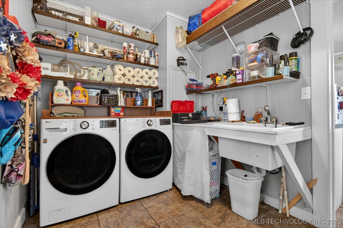 616 E 13th Street Property Photo 22