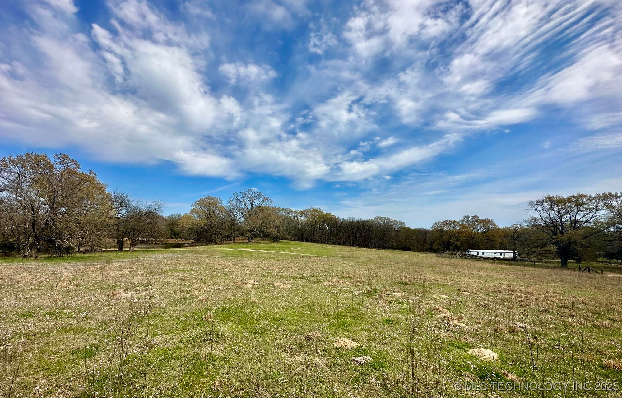 1397 E Allison Road Property Photo 7
