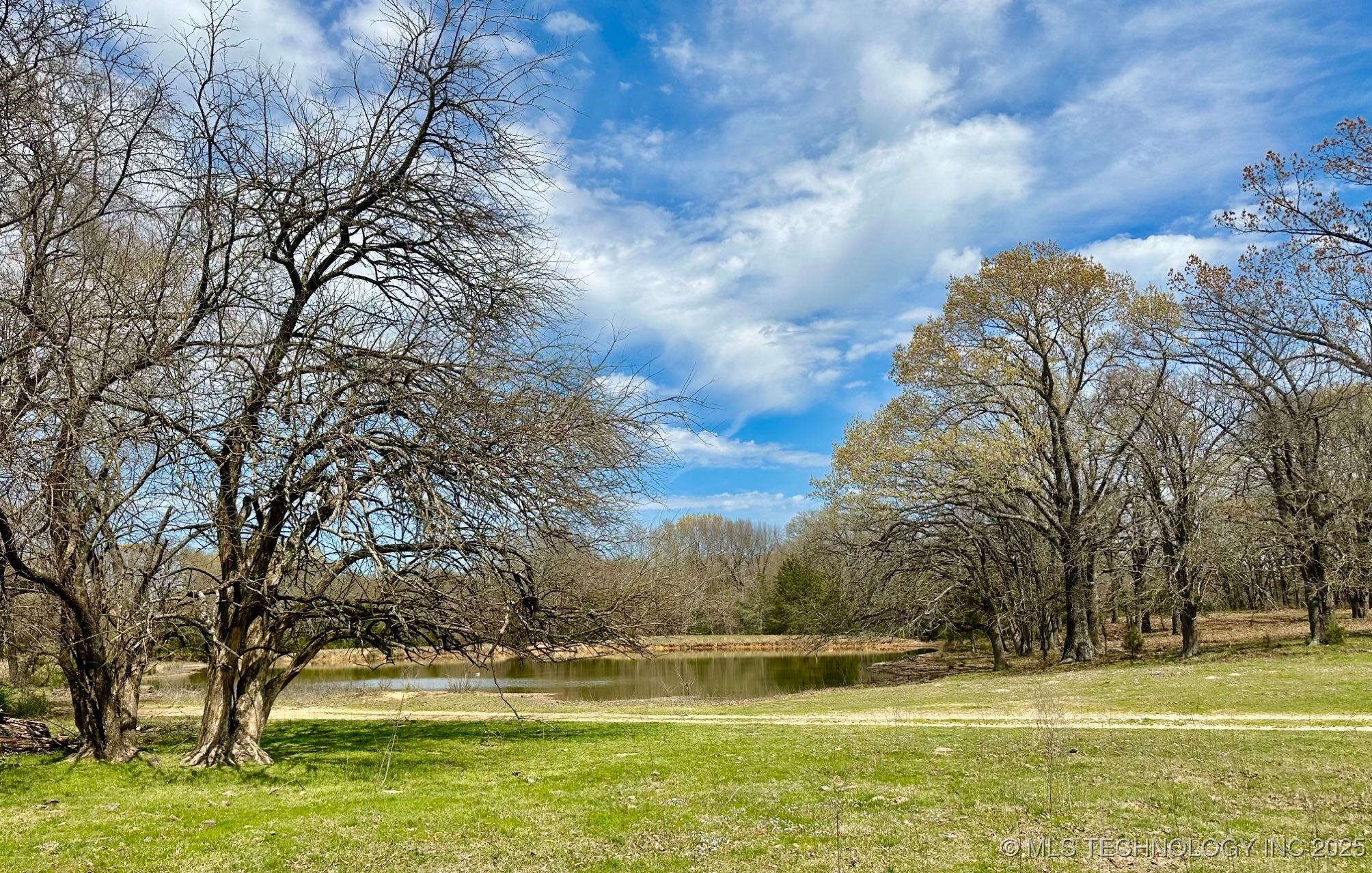 1397 E Allison Road Property Photo 8