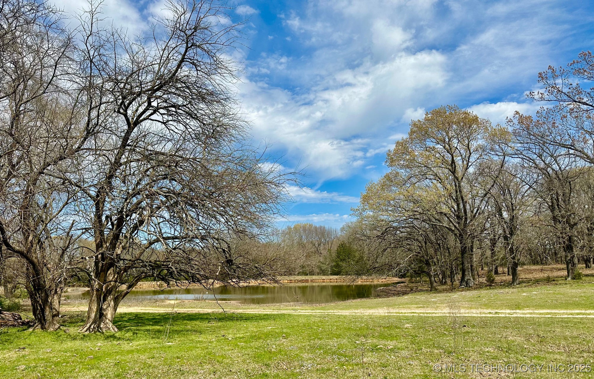 1397 E Allison Road Property Photo 11