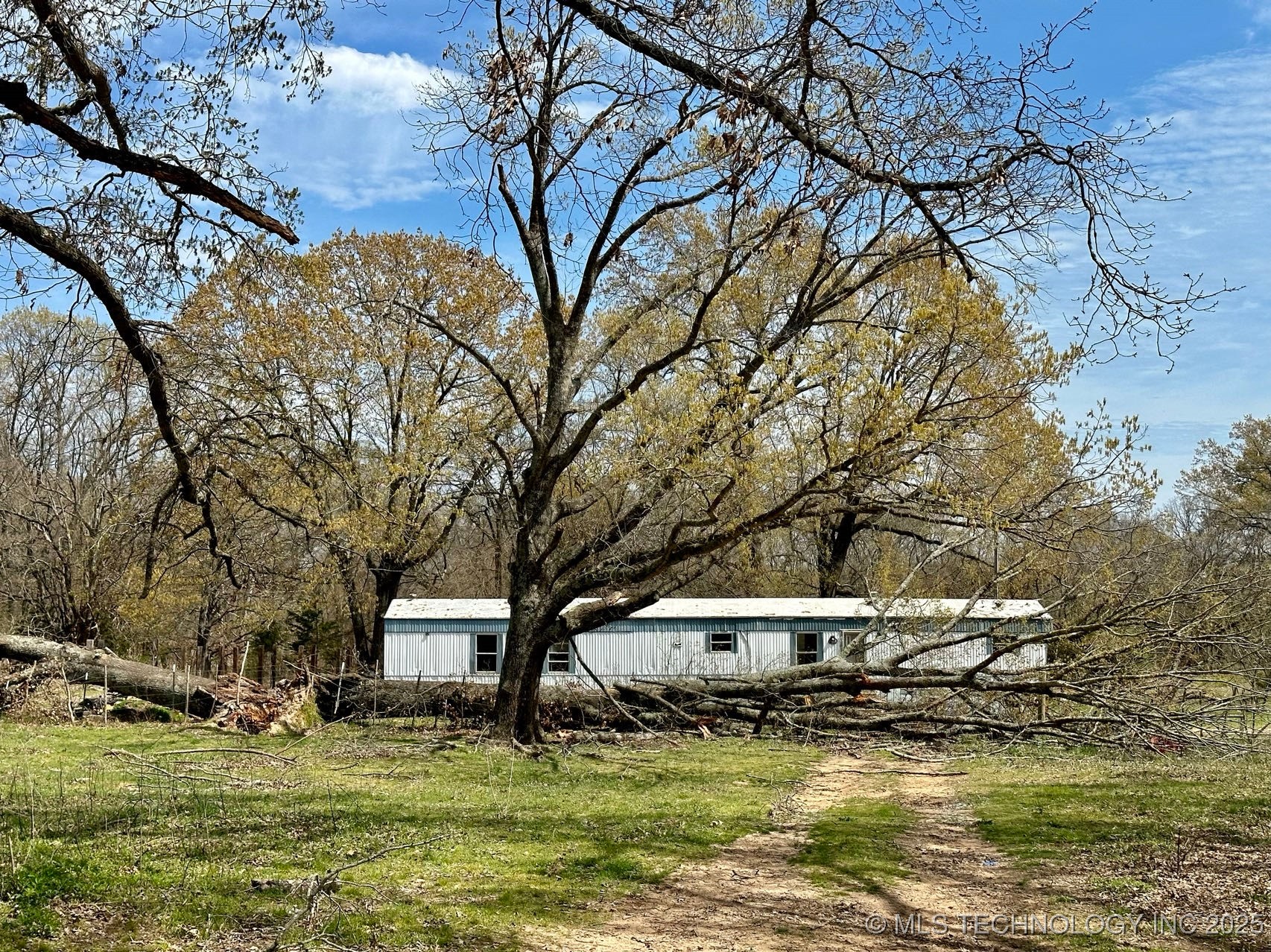1397 E Allison Road Property Photo 12