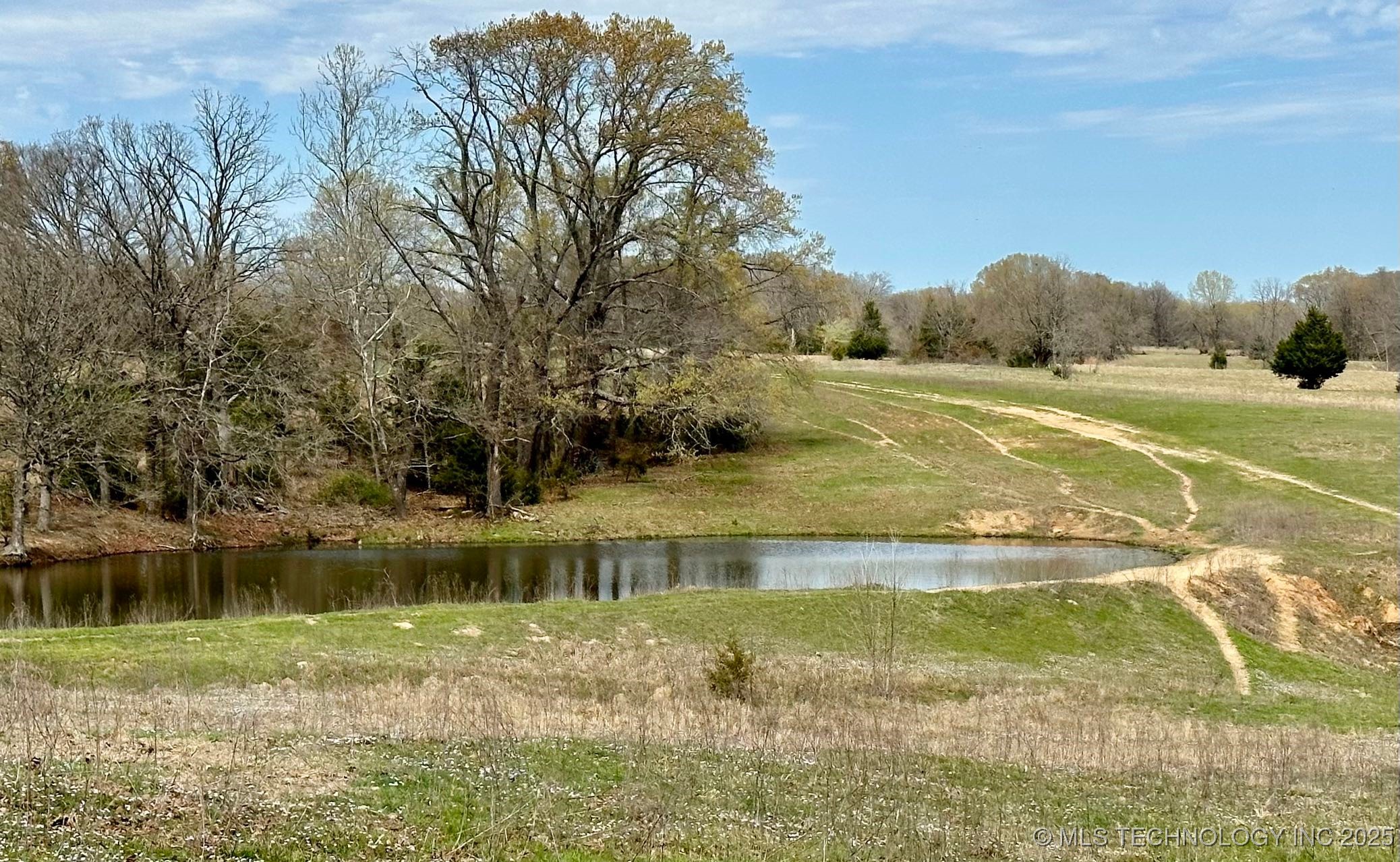 1397 E Allison Road Property Photo 17